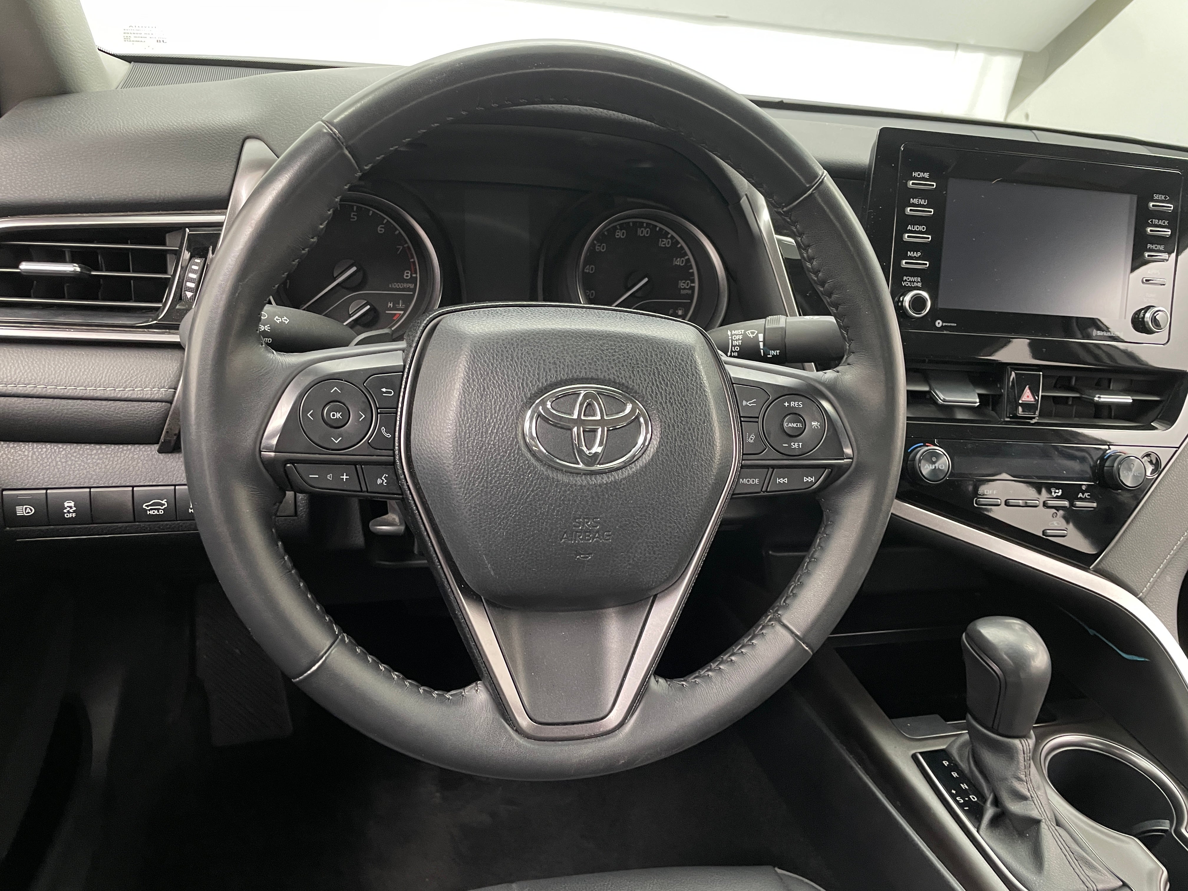 2024 Toyota Camry SE 4