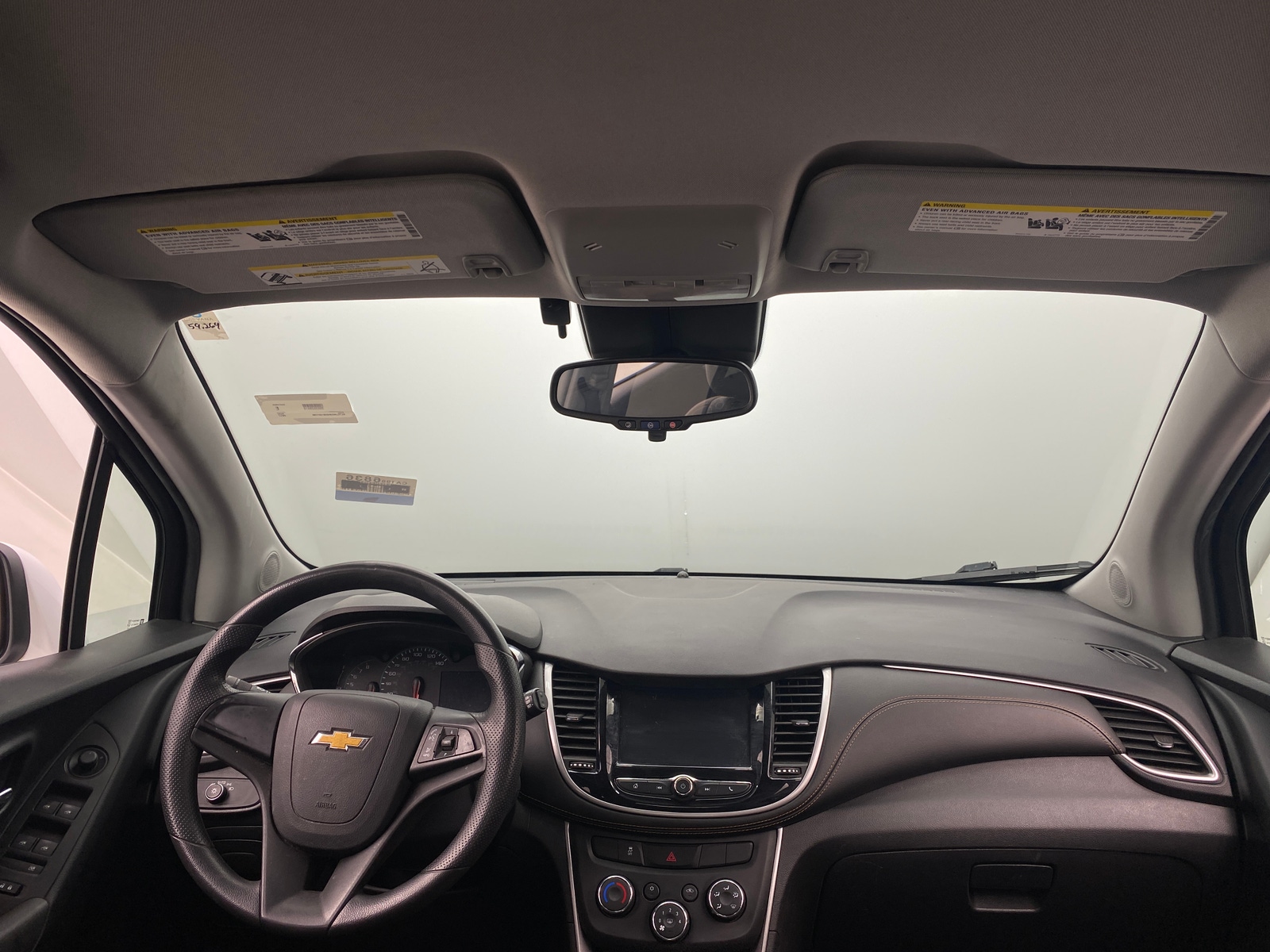 Thumbnail: 2017 Chevrolet Trax - 3