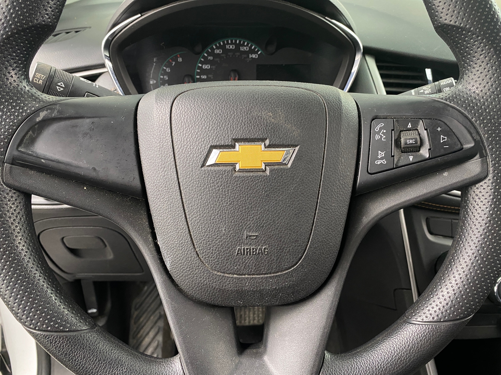 Thumbnail: 2017 Chevrolet Trax - 5