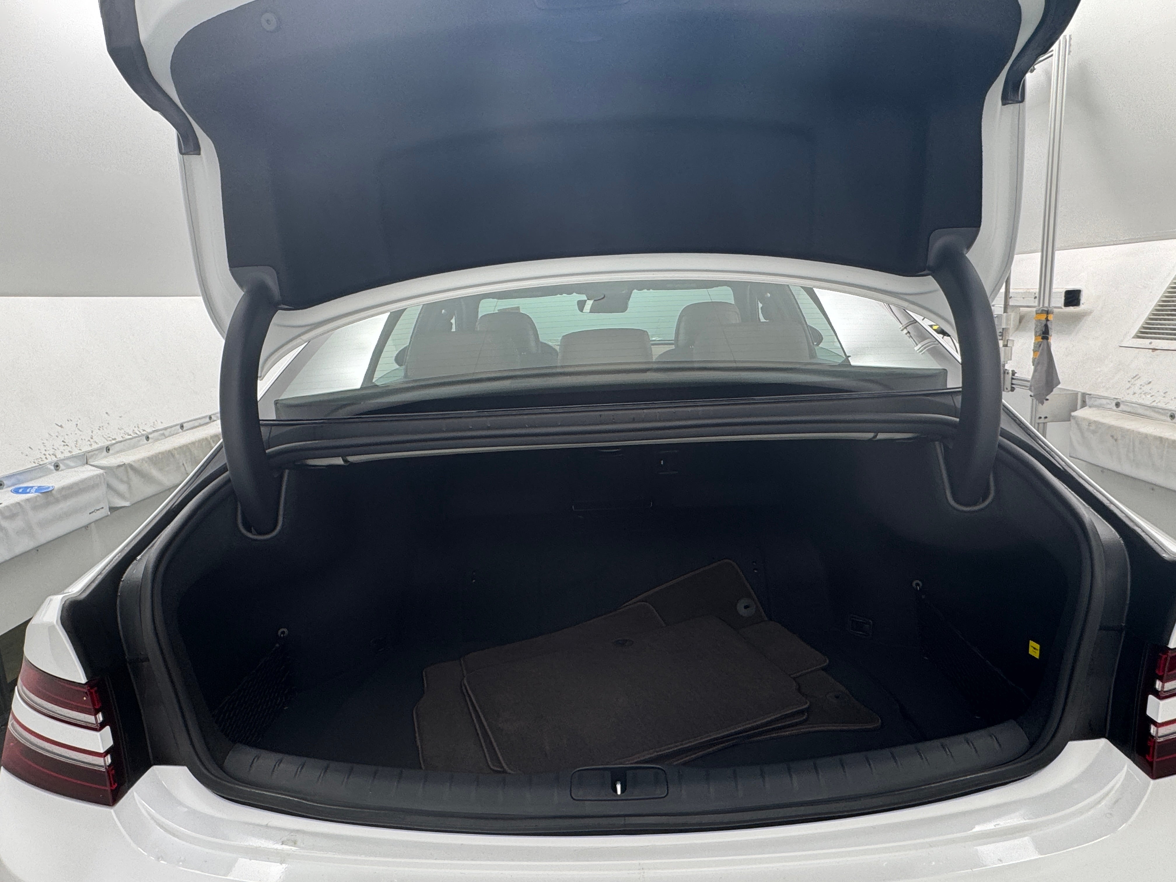 2024 Genesis G80 Electrified 6