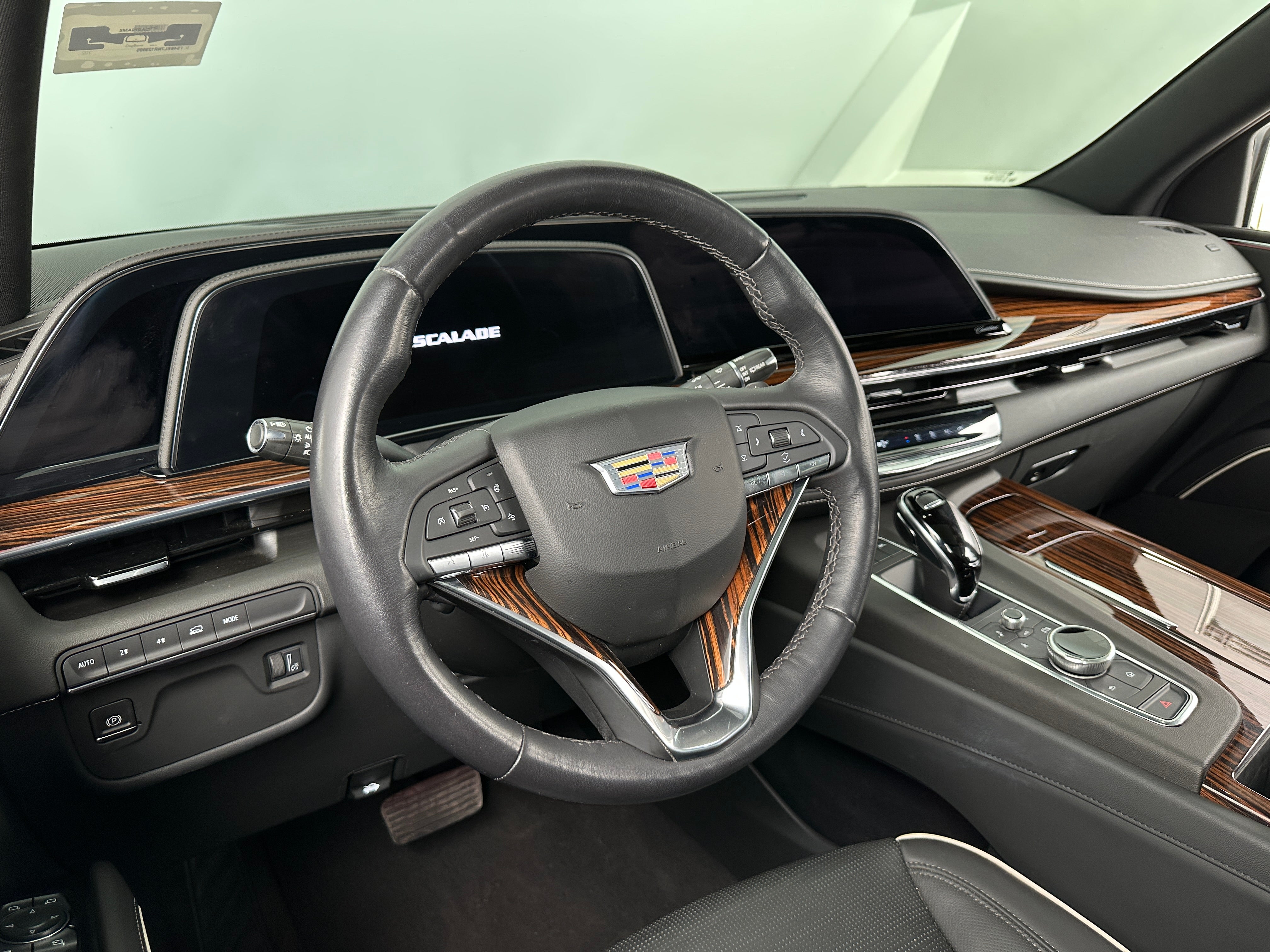 2022 Cadillac Escalade Premium Luxury 4