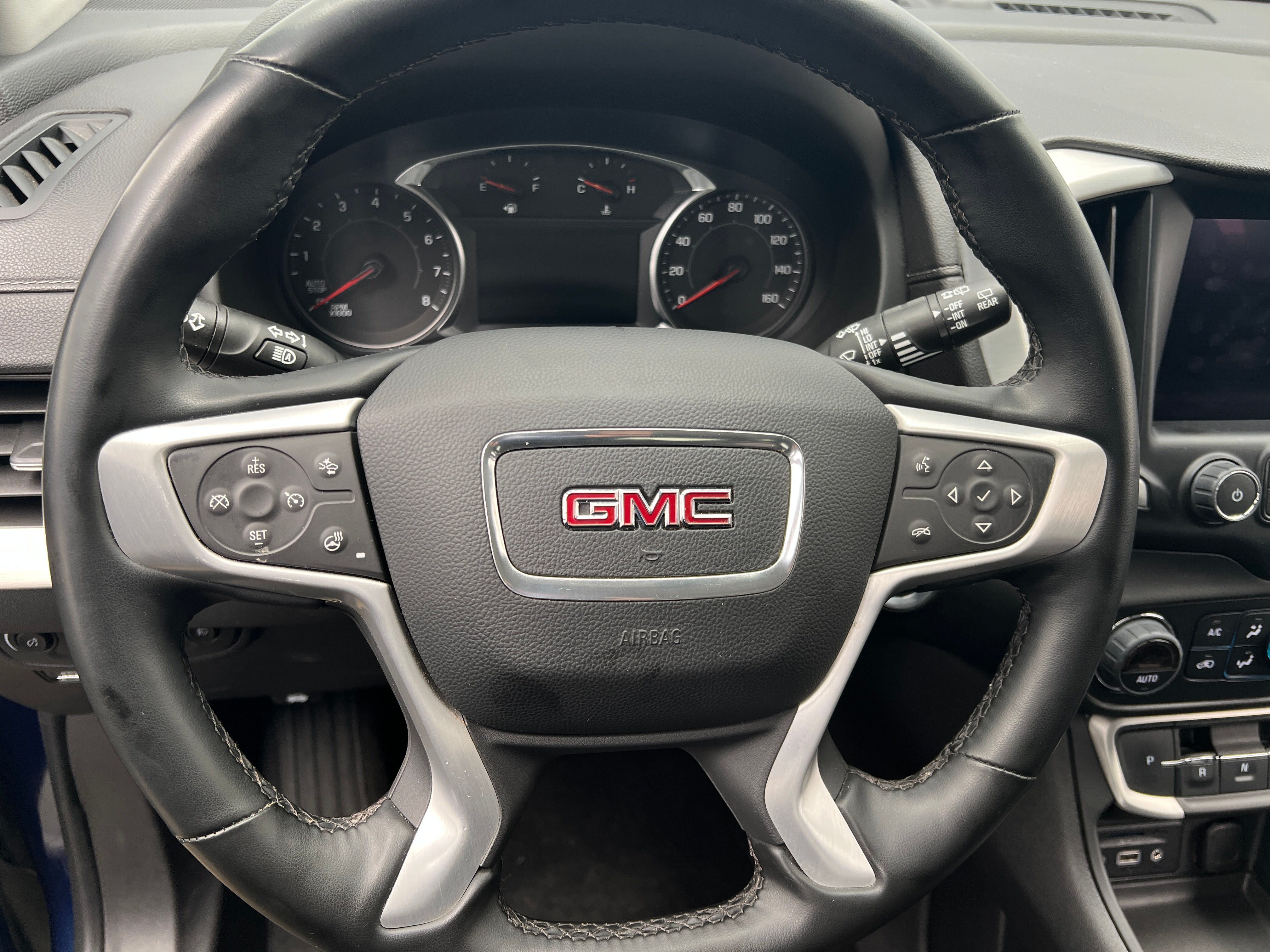 2023 GMC Terrain SLT 4