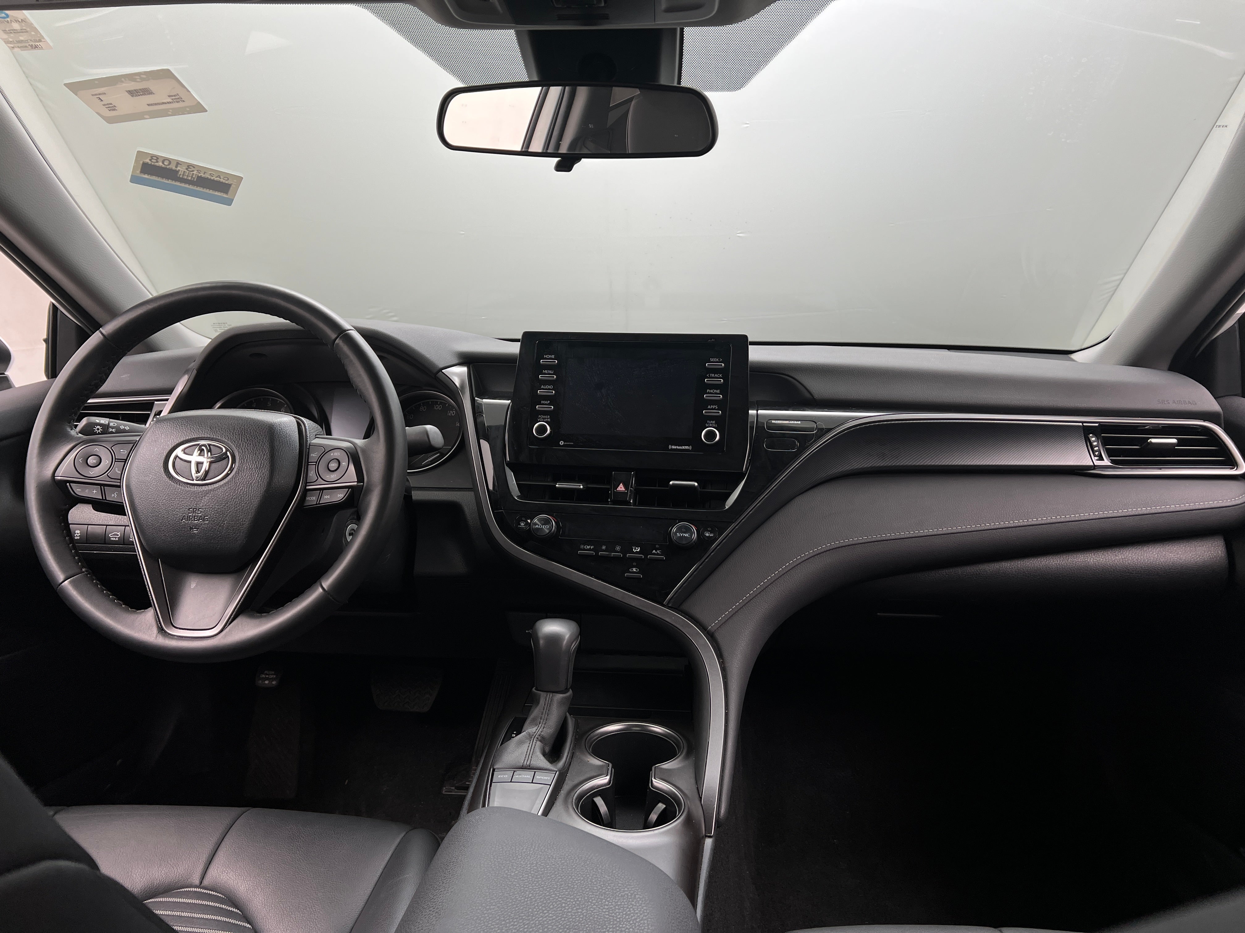 2024 Toyota Camry SE 3