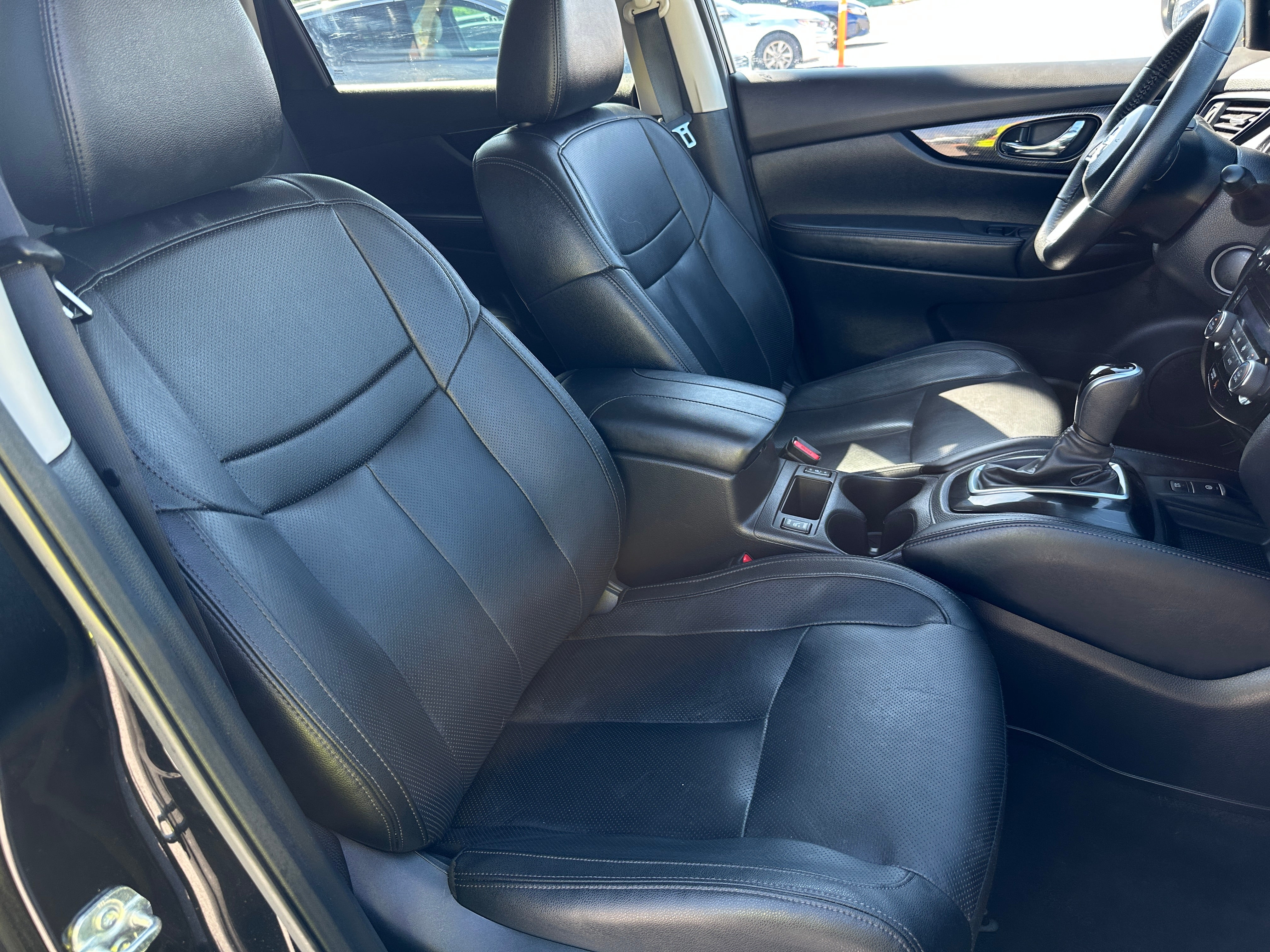 2020 Nissan Rogue SL 2