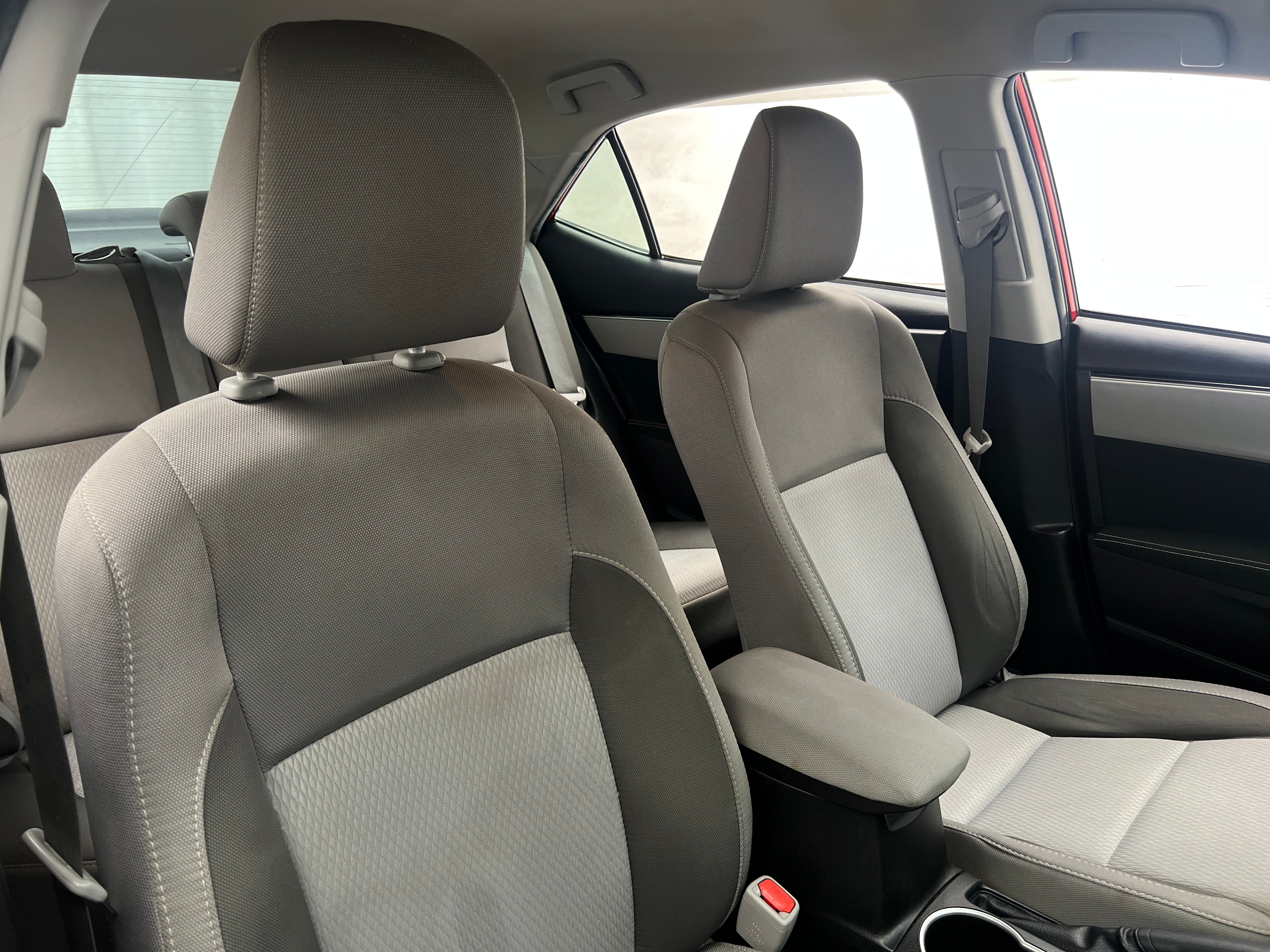 2017 Toyota Corolla LE 2