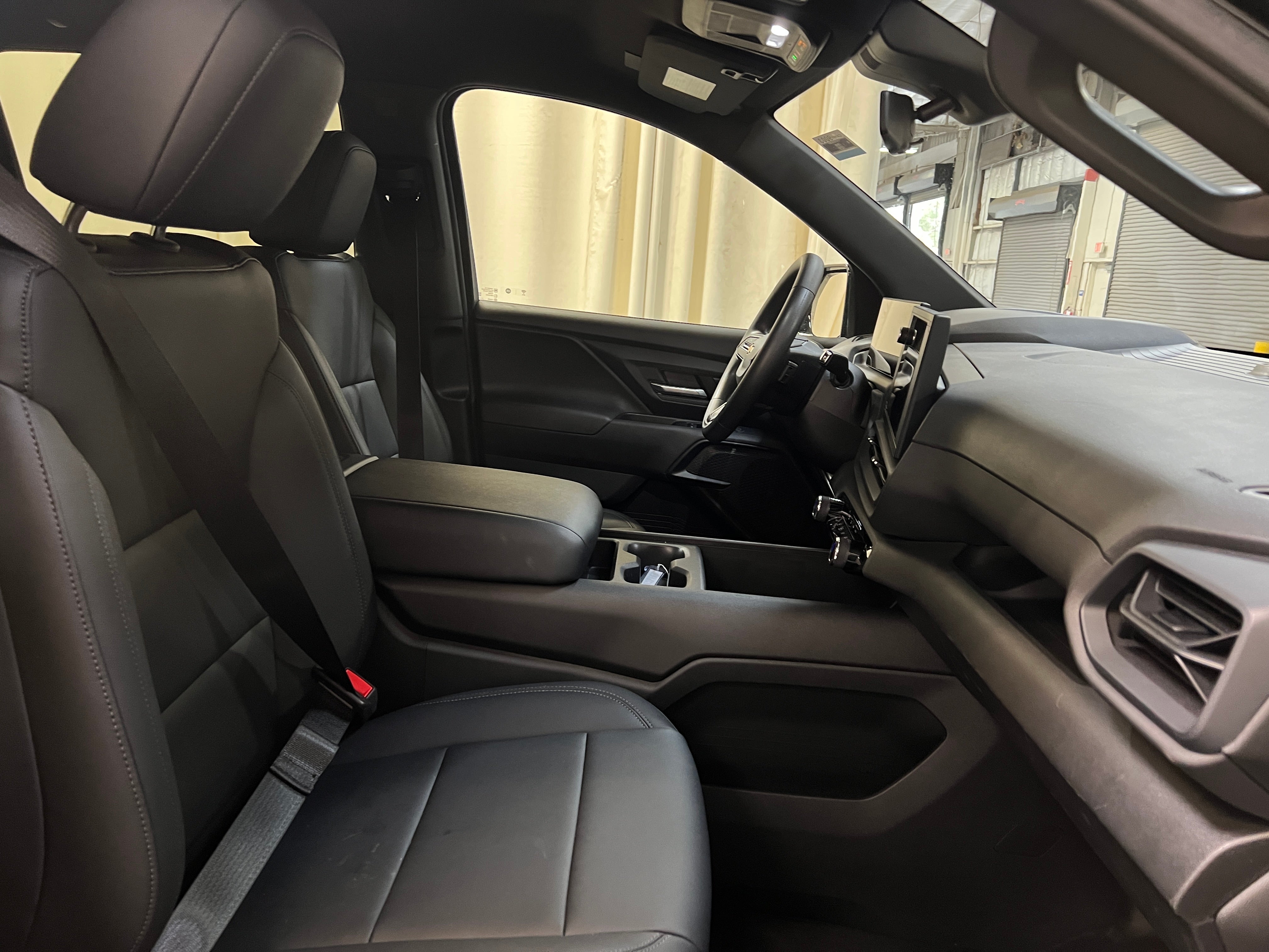 2024 Chevrolet Silverado EV Work Truck 2
