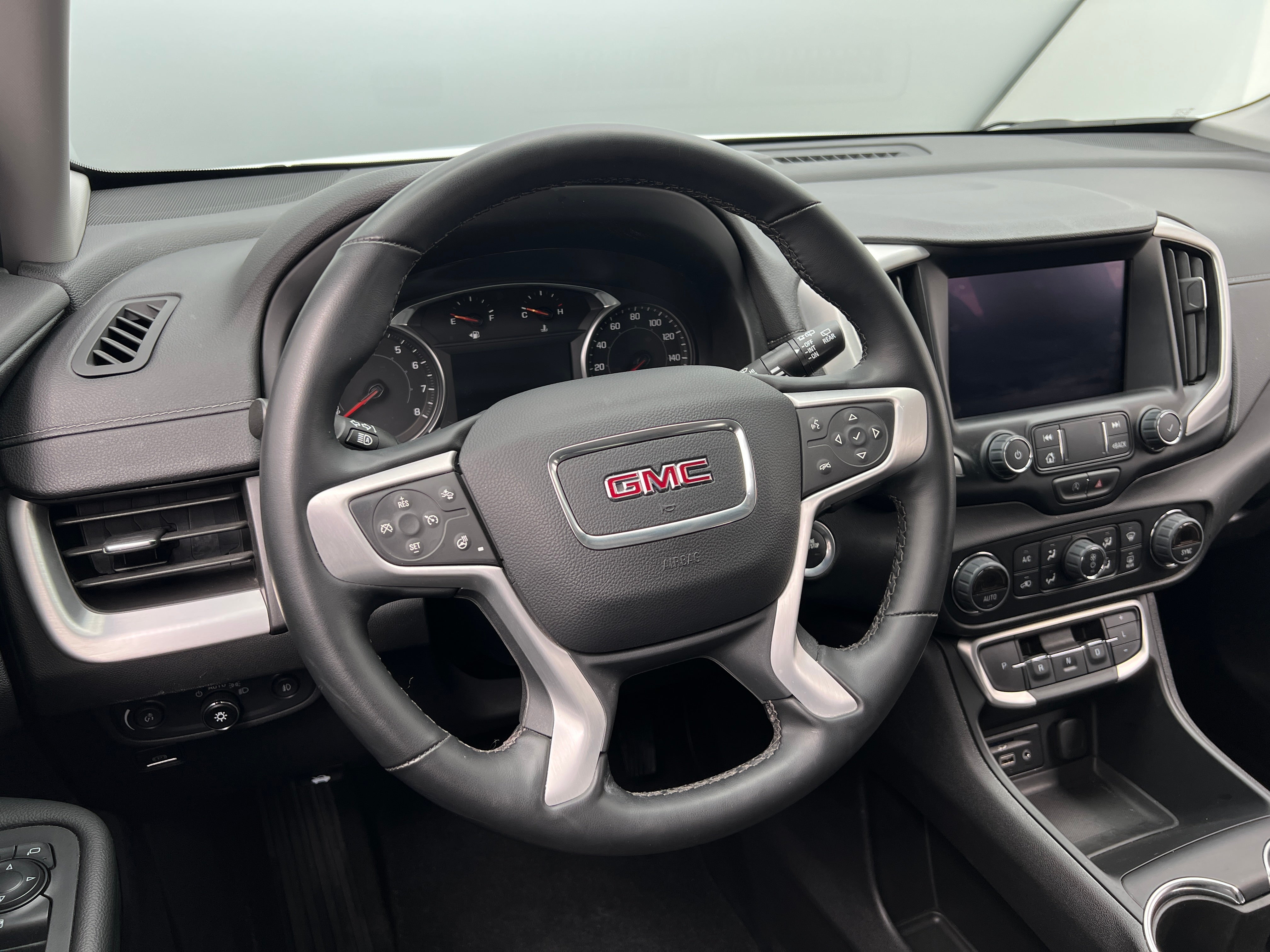 2024 GMC Terrain SLT 4