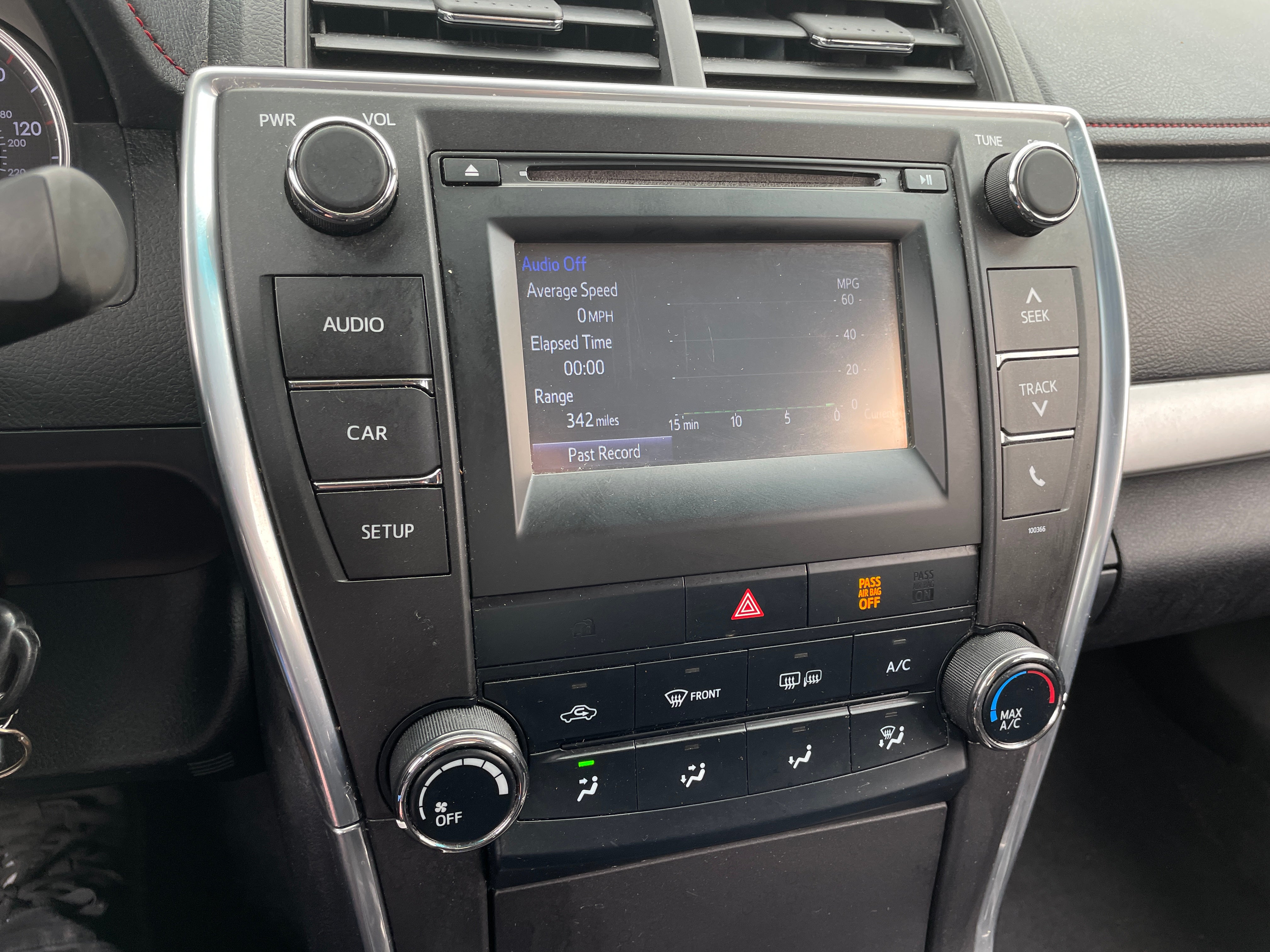 2015 Toyota Camry SE 4