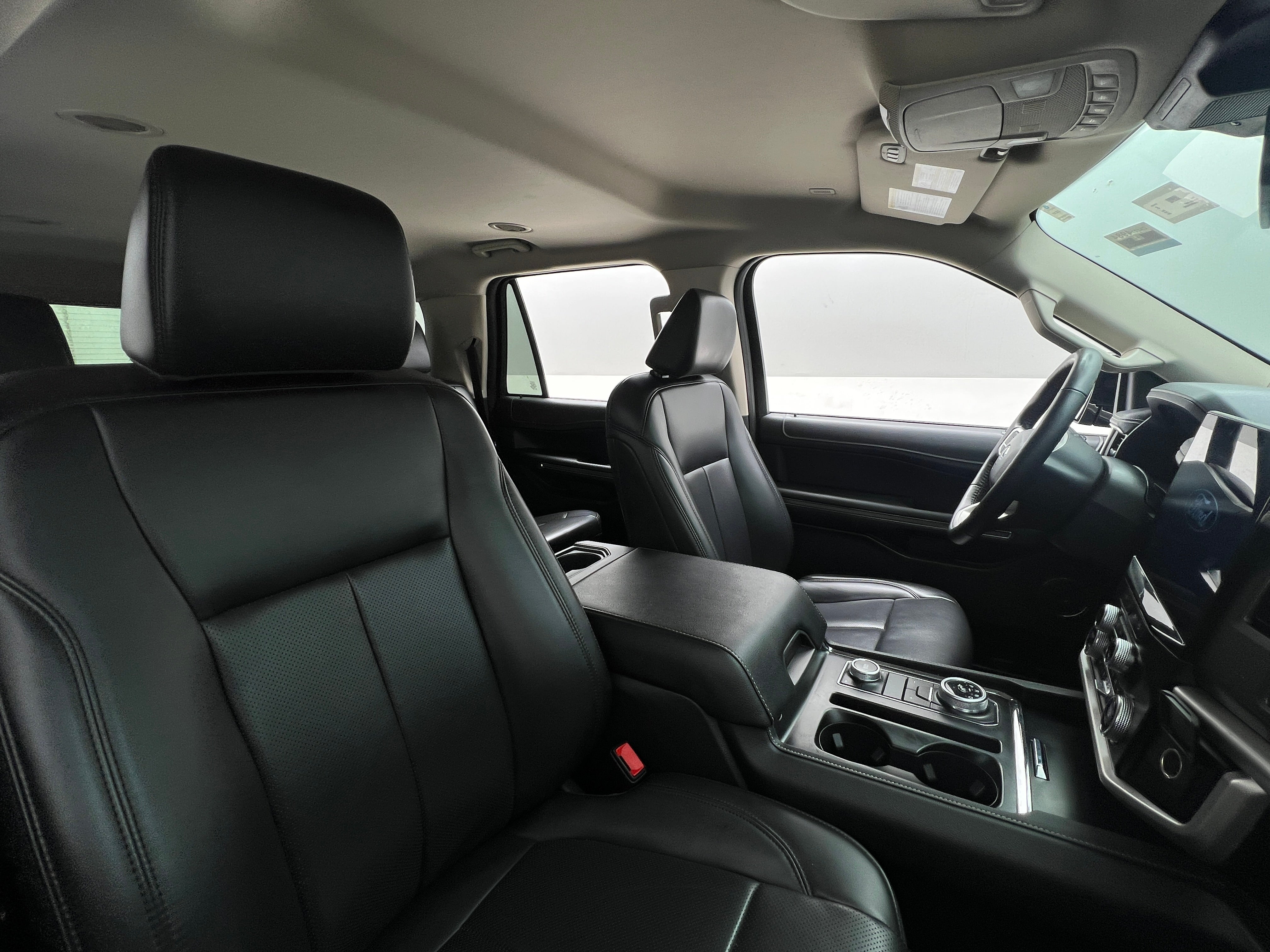 2024 Ford Expedition MAX XLT 2