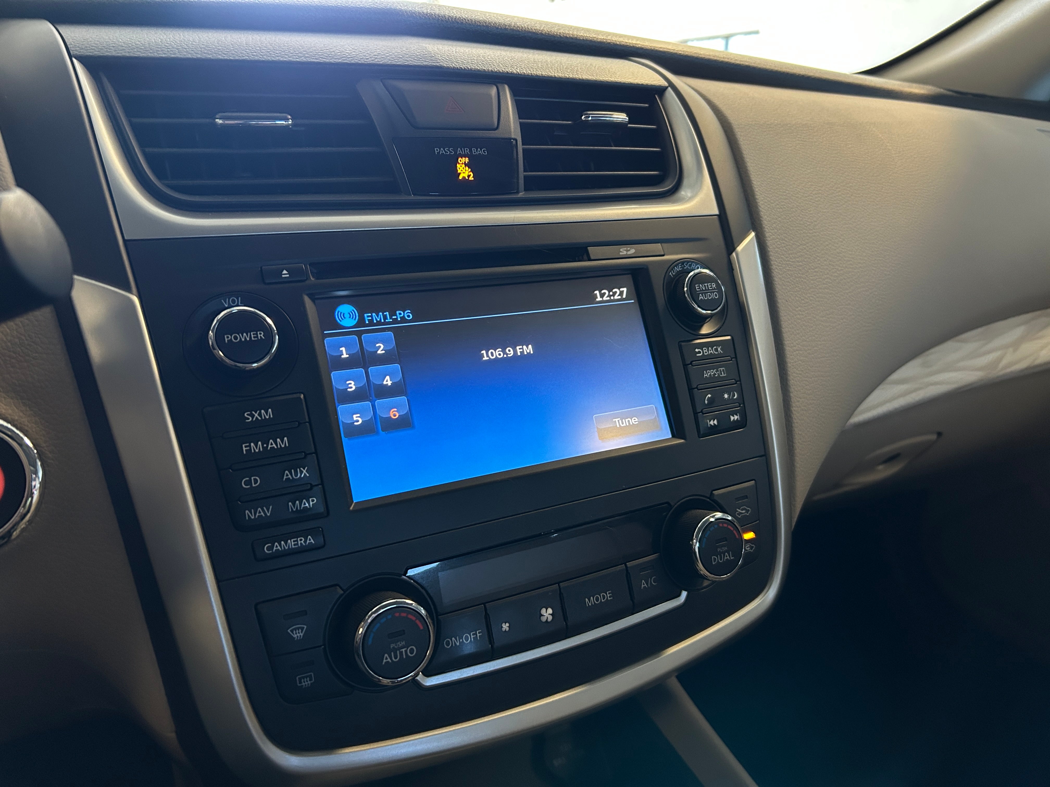 2017 Nissan Altima SL 3