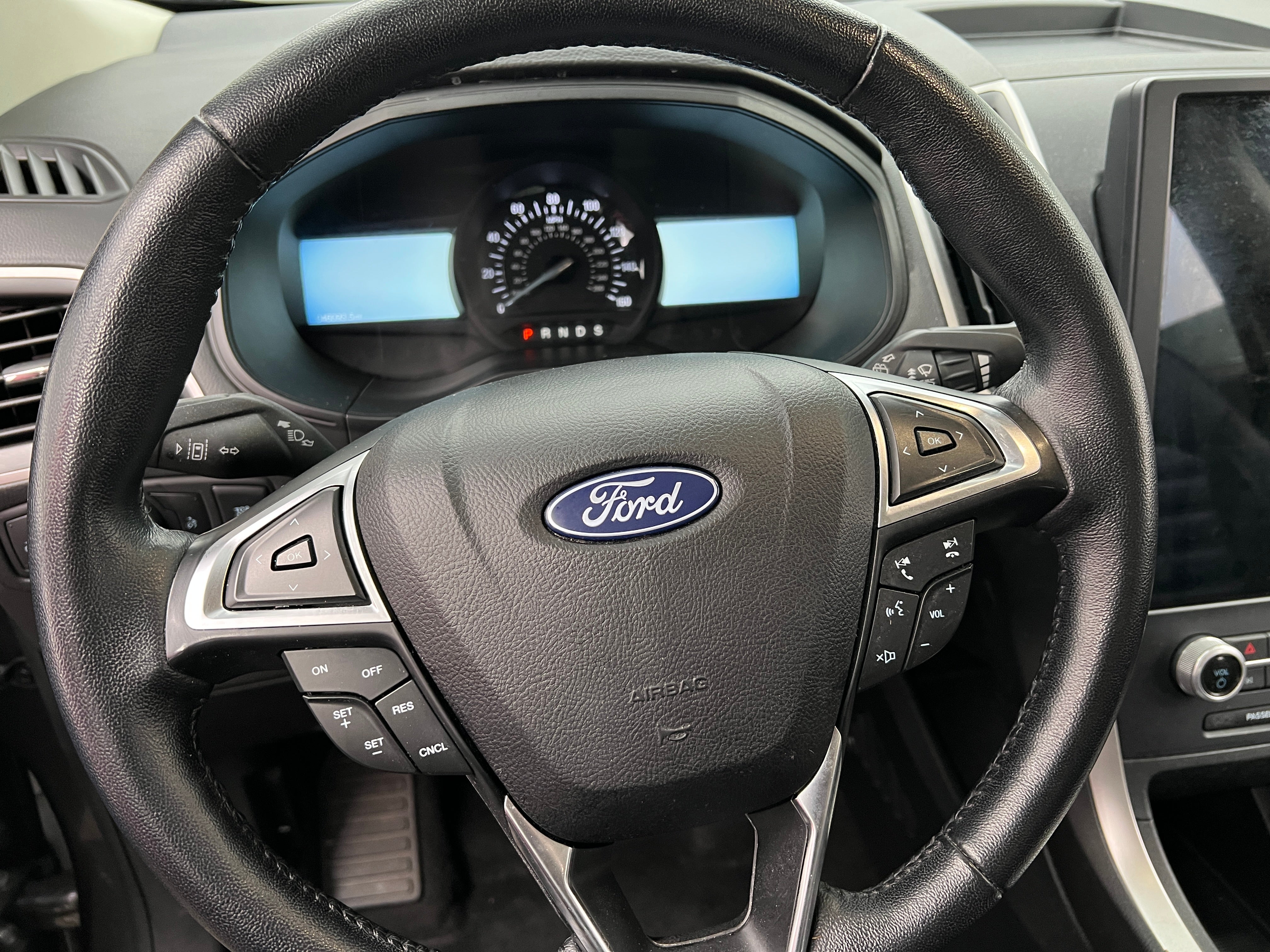 2022 Ford Edge SEL 5