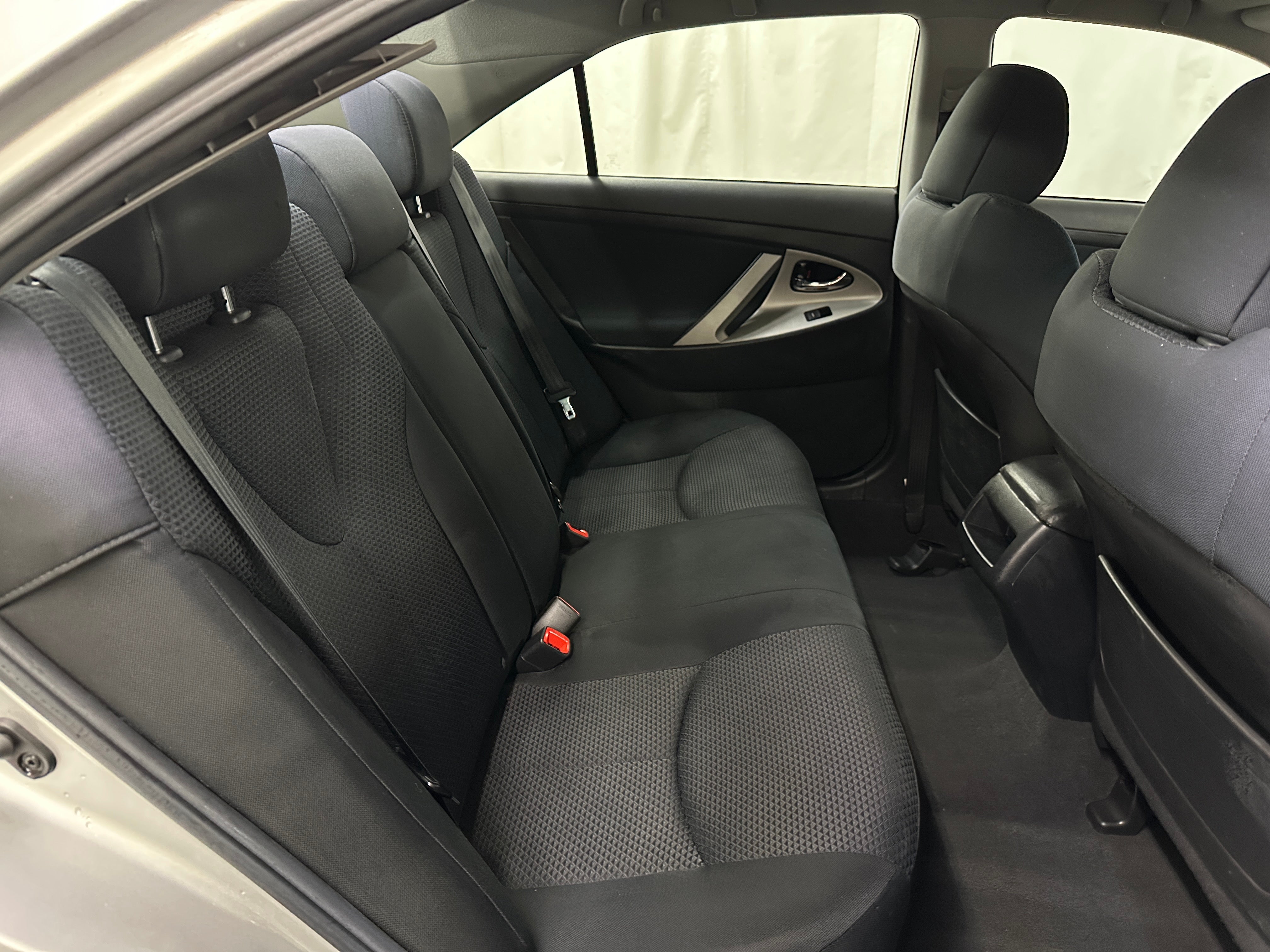 2011 Toyota Camry SE 6