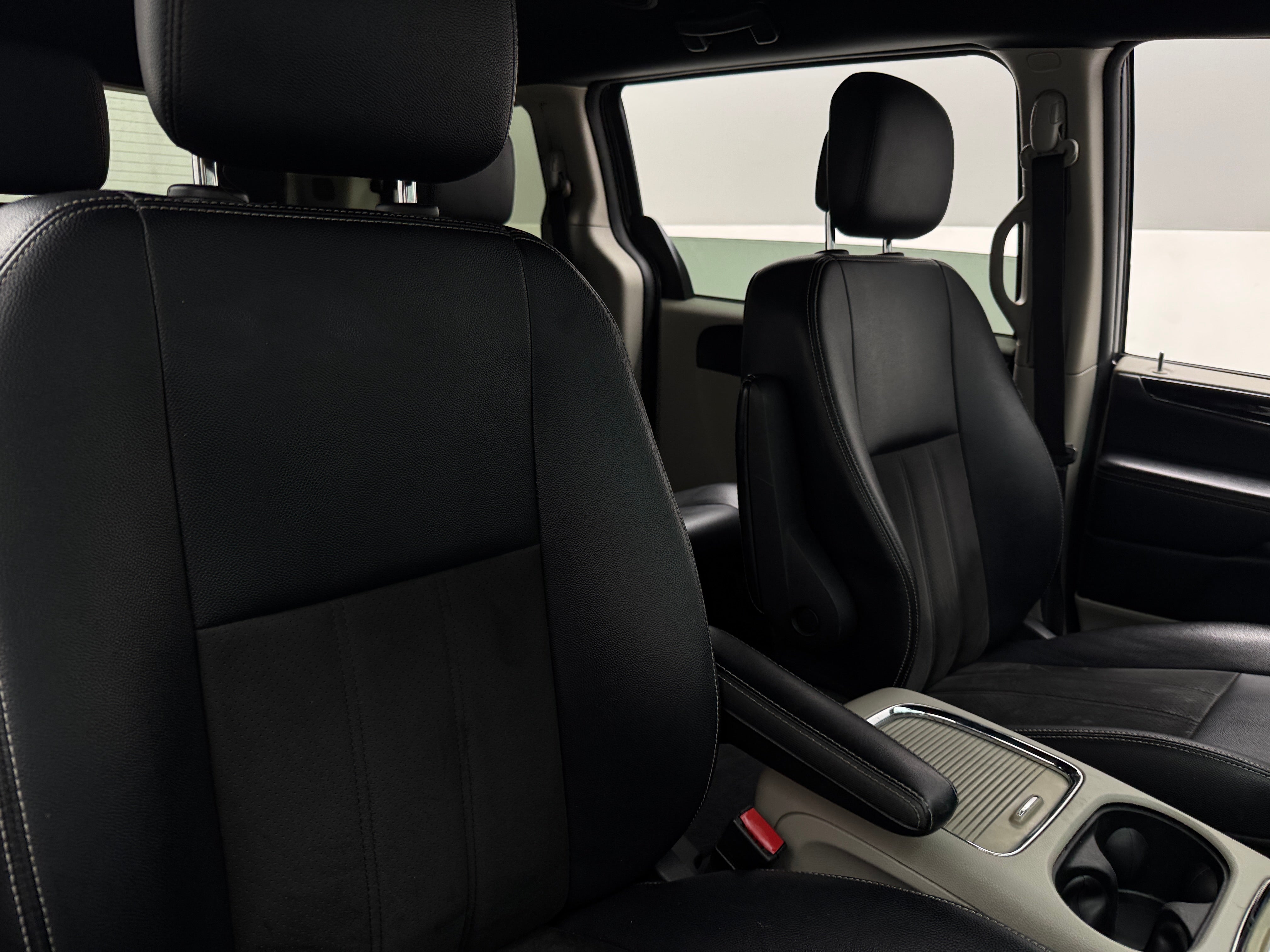 2019 Dodge Grand Caravan SXT 2