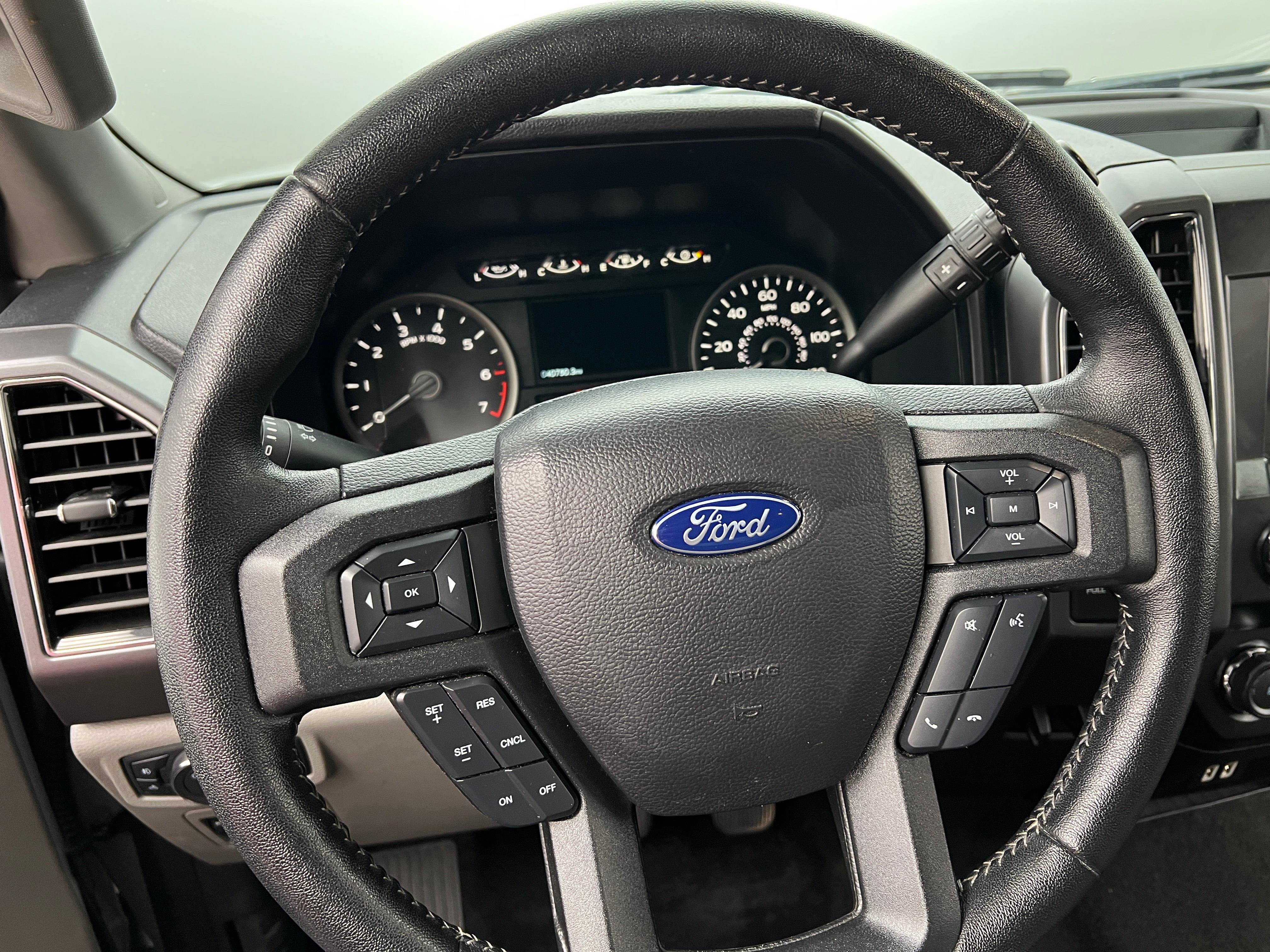 2019 Ford Econoline E-150 5
