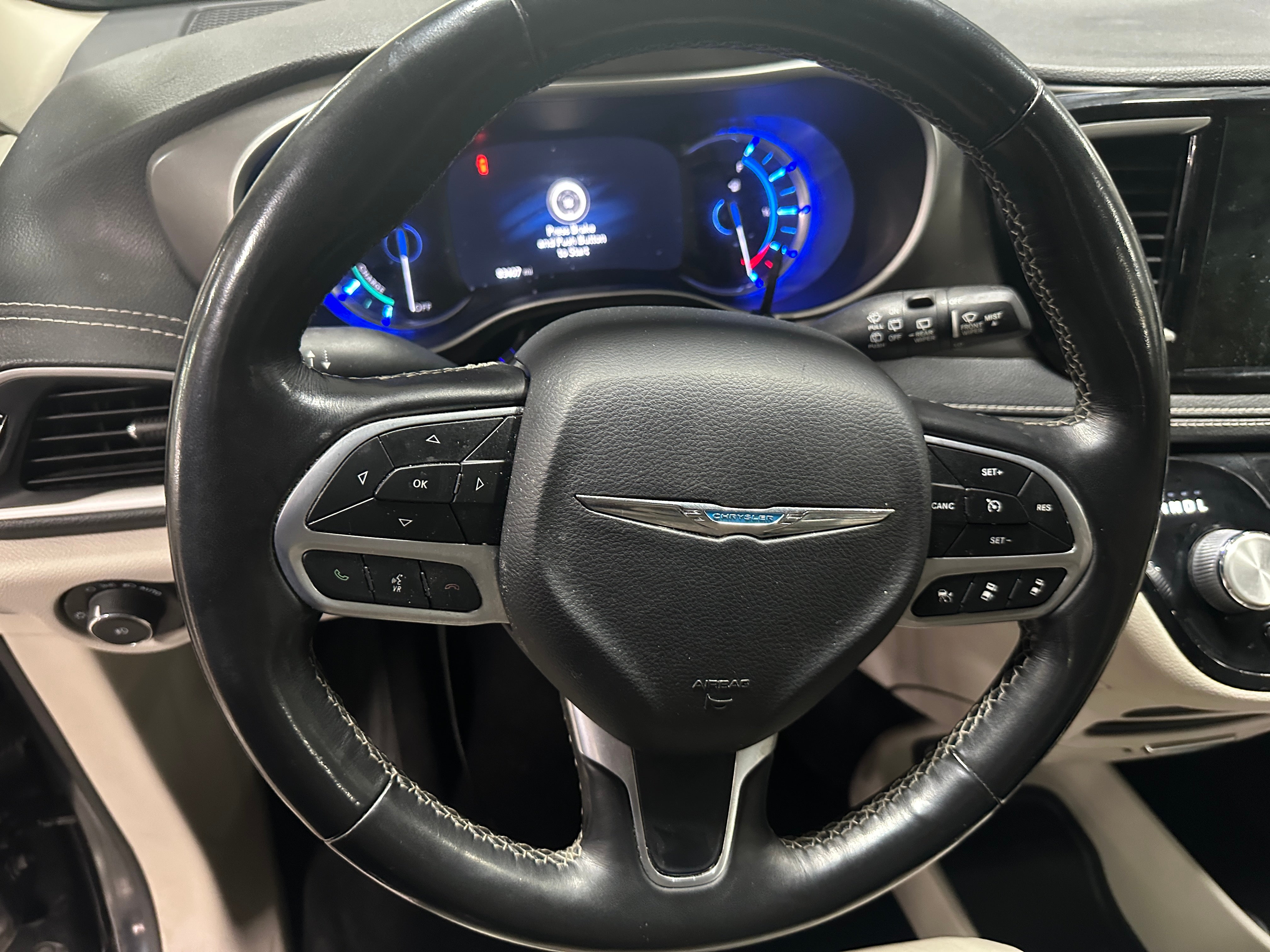 2021 Chrysler Pacifica Hybrid Touring L 4