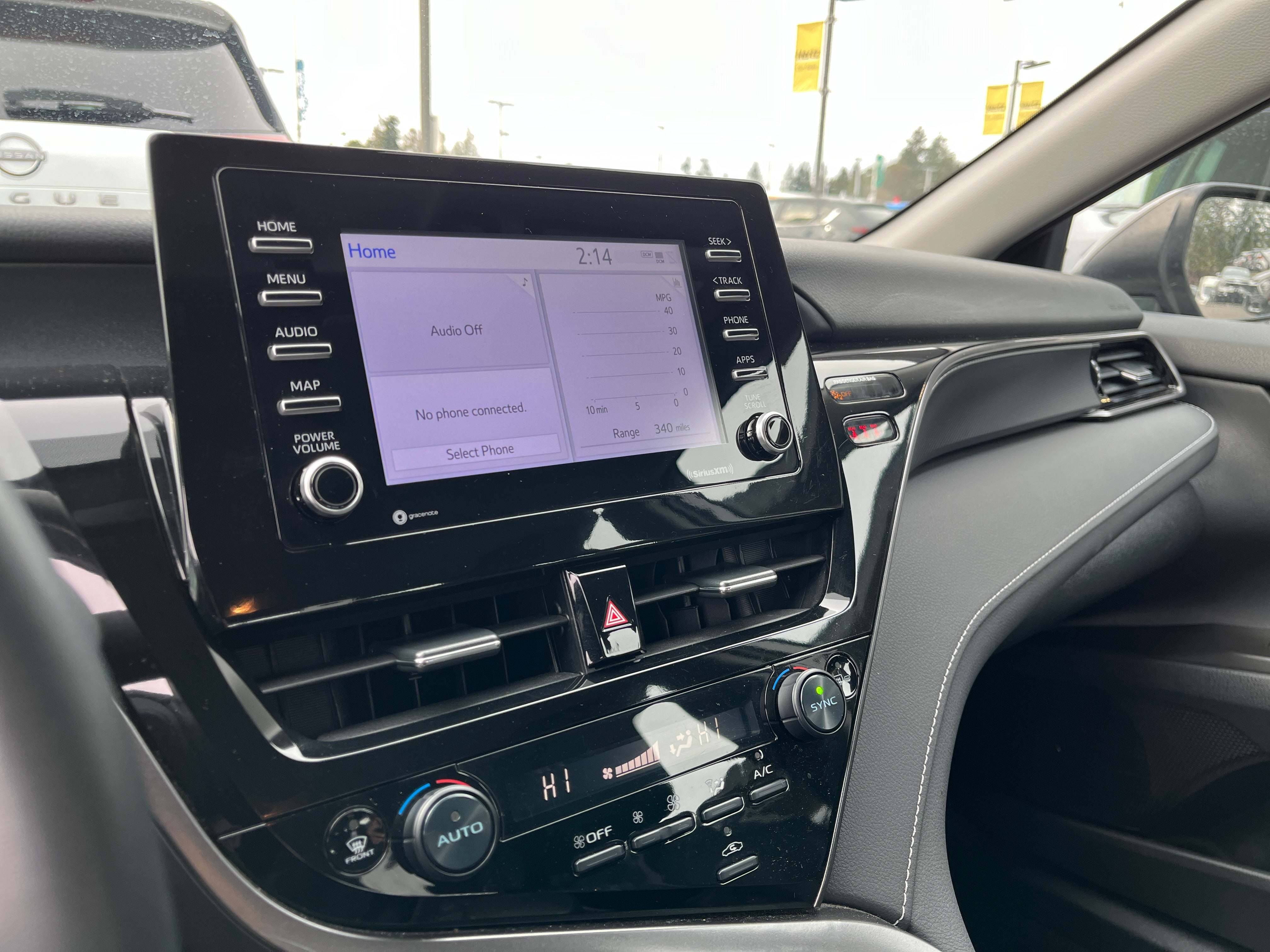 2024 Toyota Camry SE 4