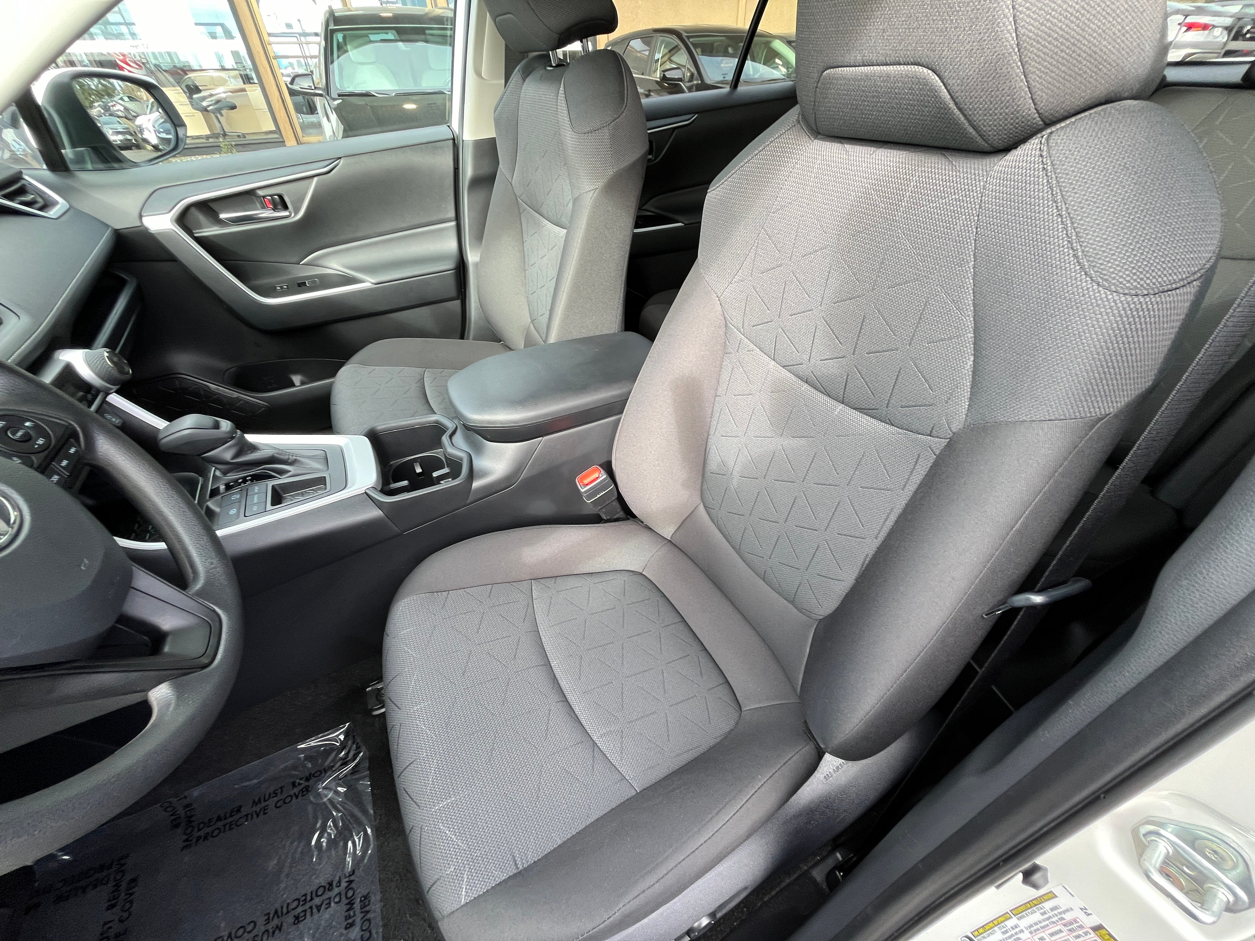 2024 Toyota RAV4 XLE 2
