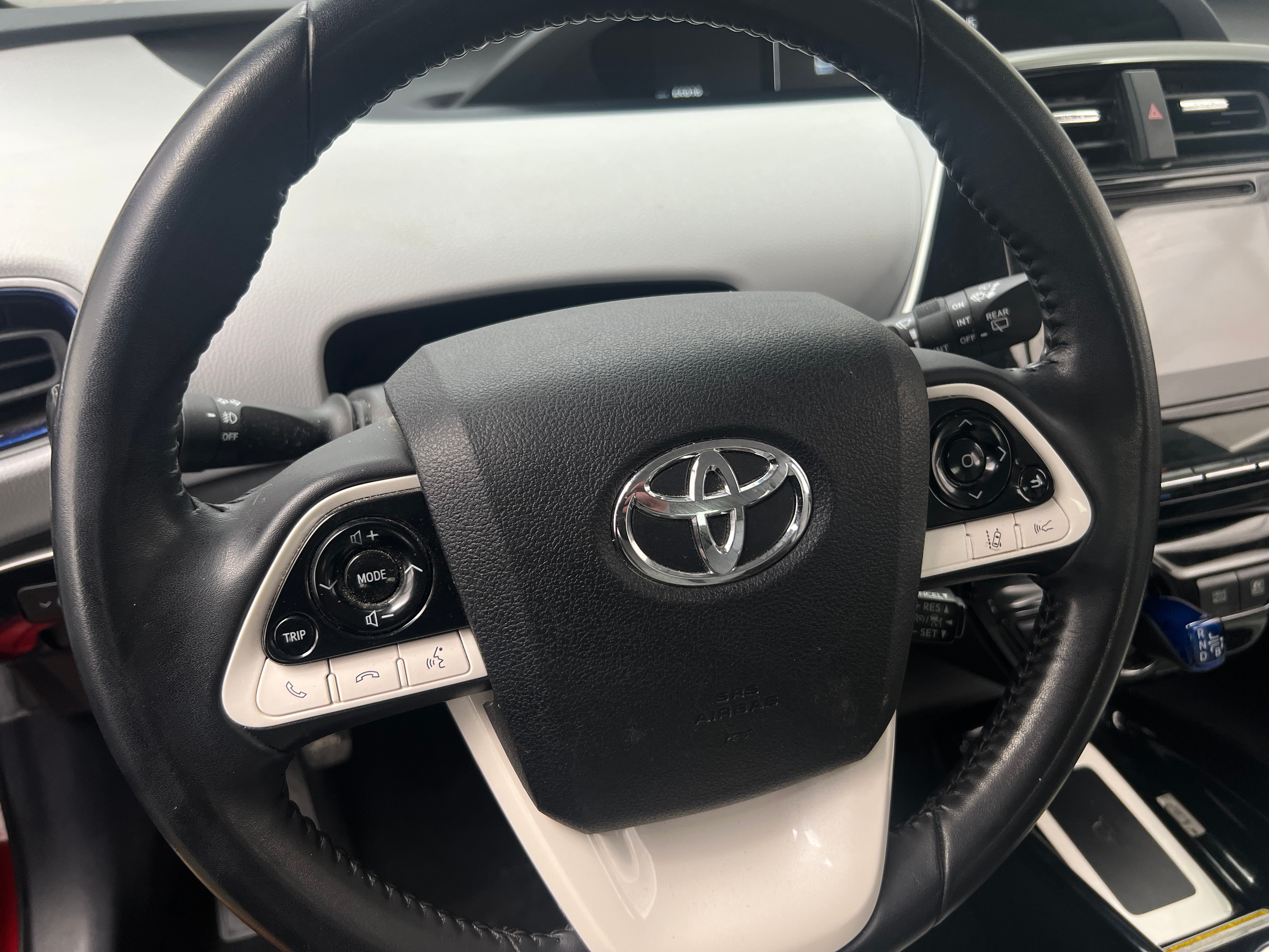 2018 Toyota Prius Three 5