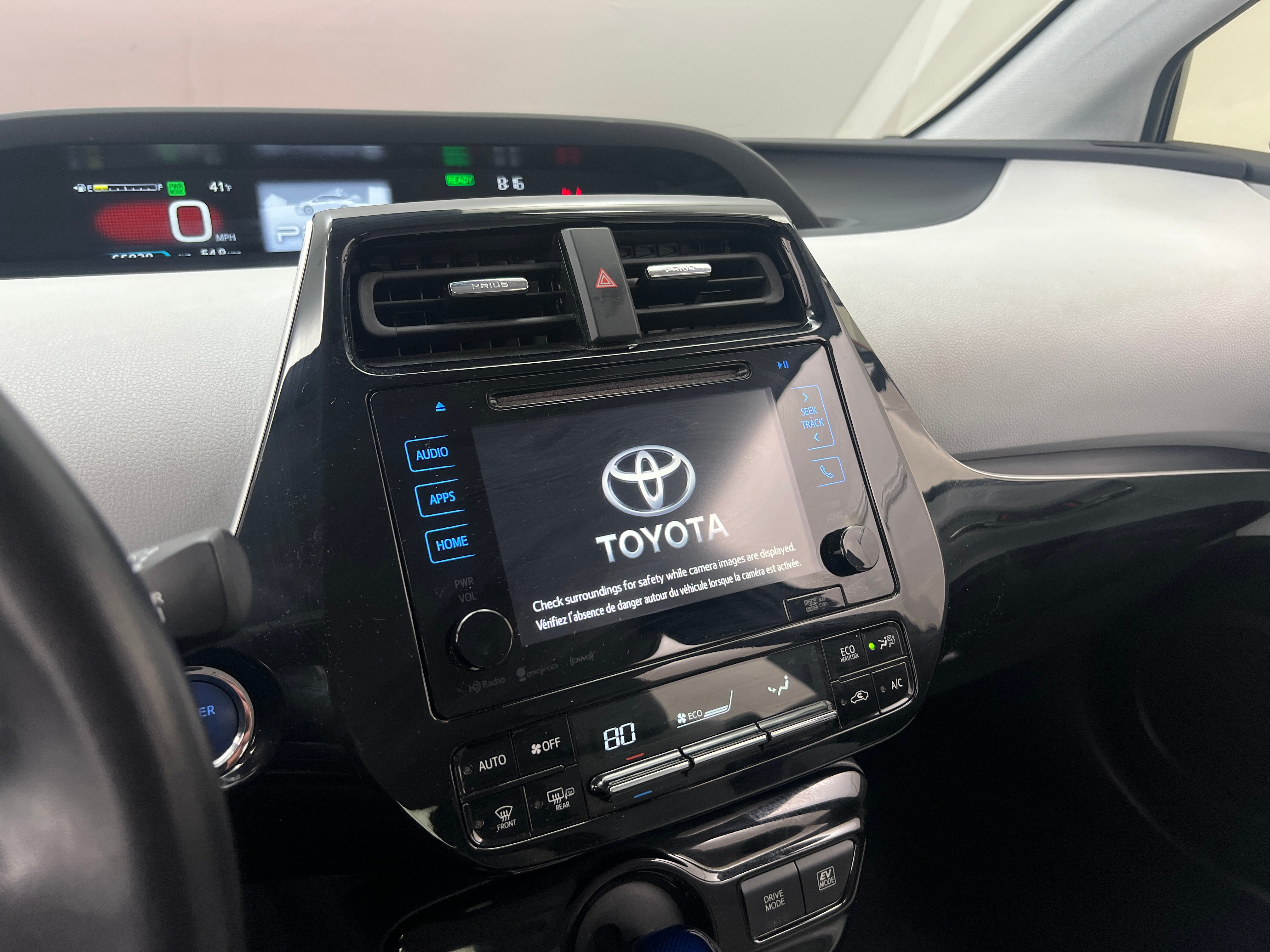 2018 Toyota Prius Three 4