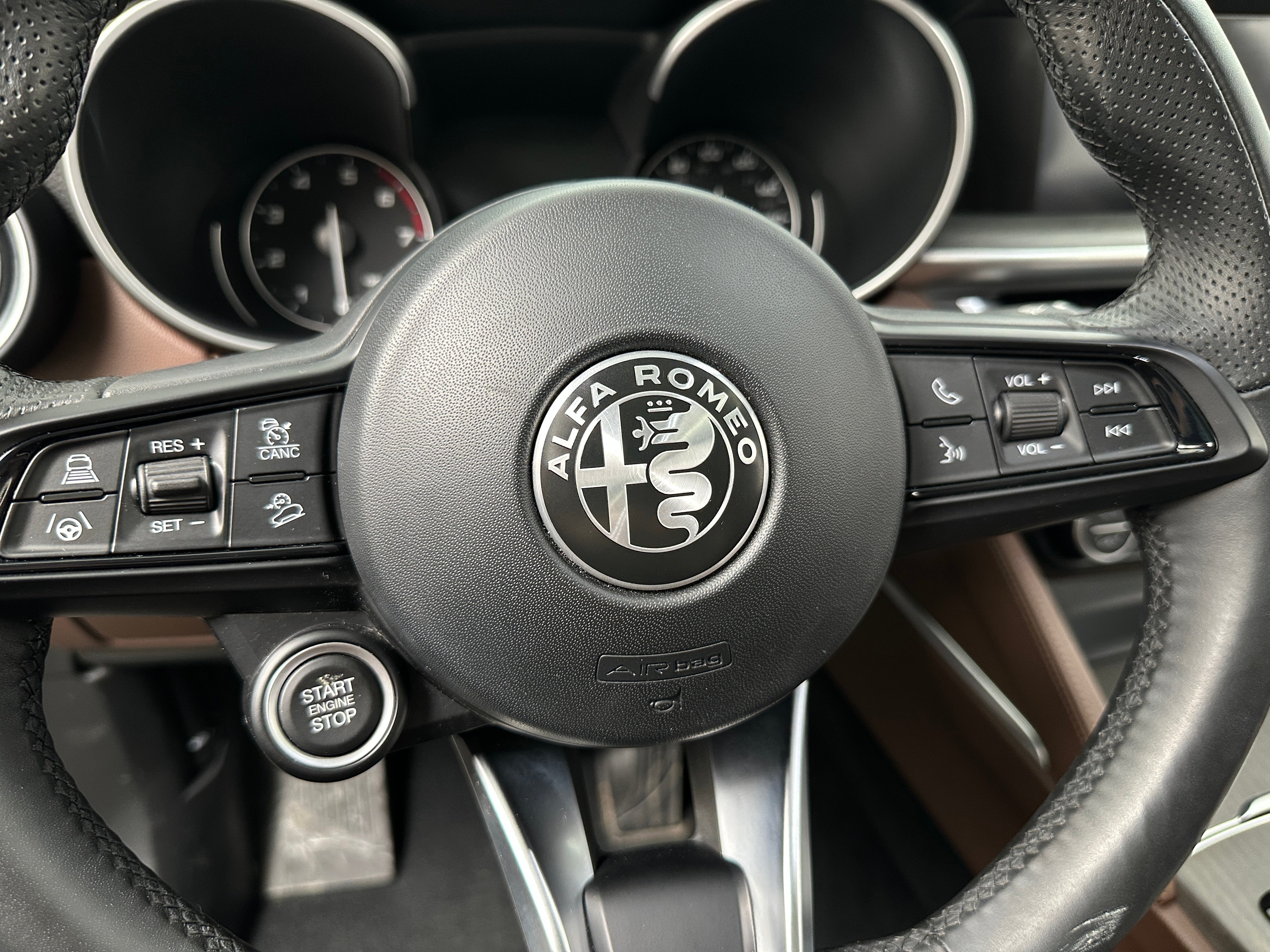 2020 Alfa Romeo Stelvio Ti 4