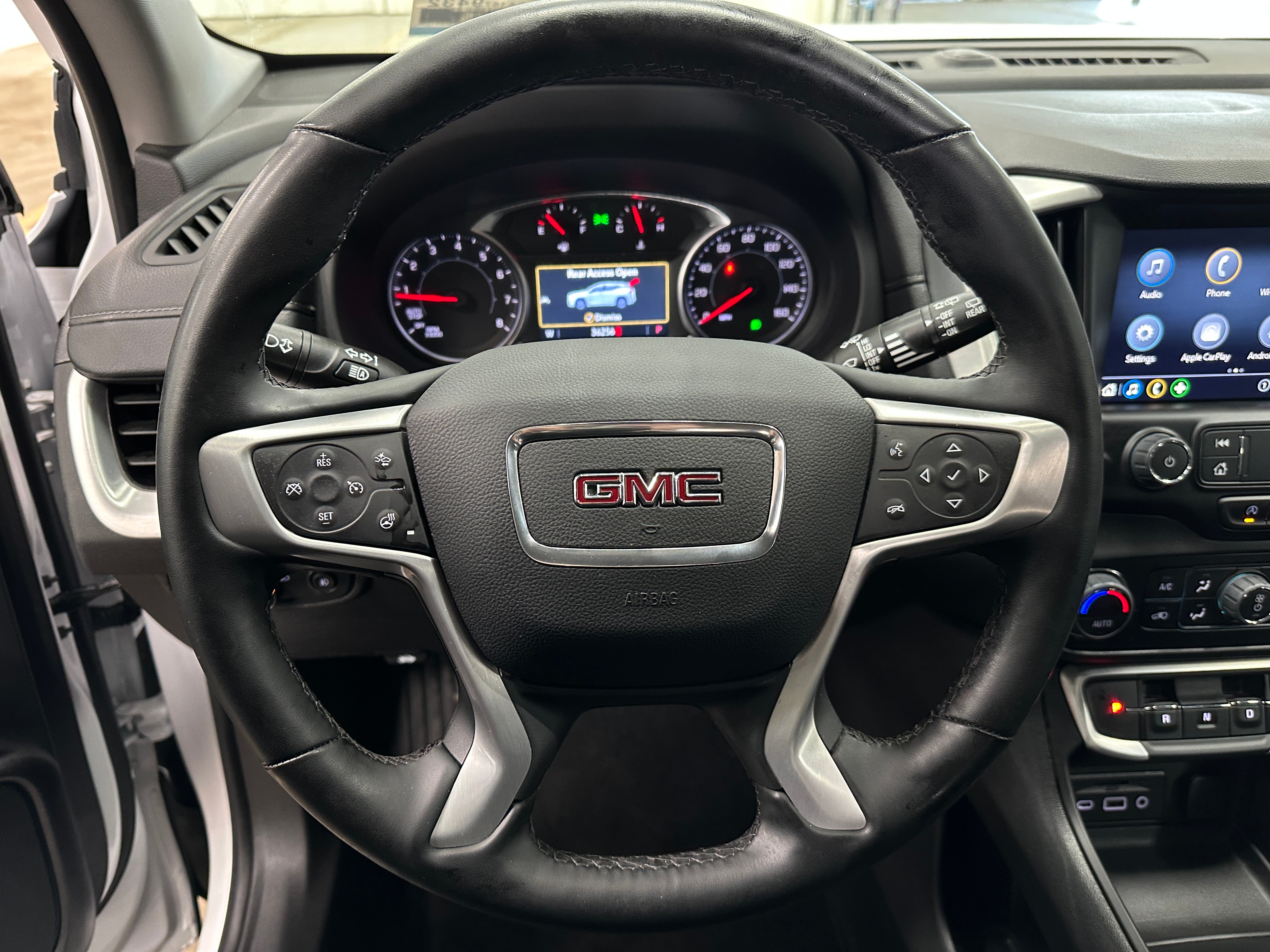 2024 GMC Terrain SLT 4