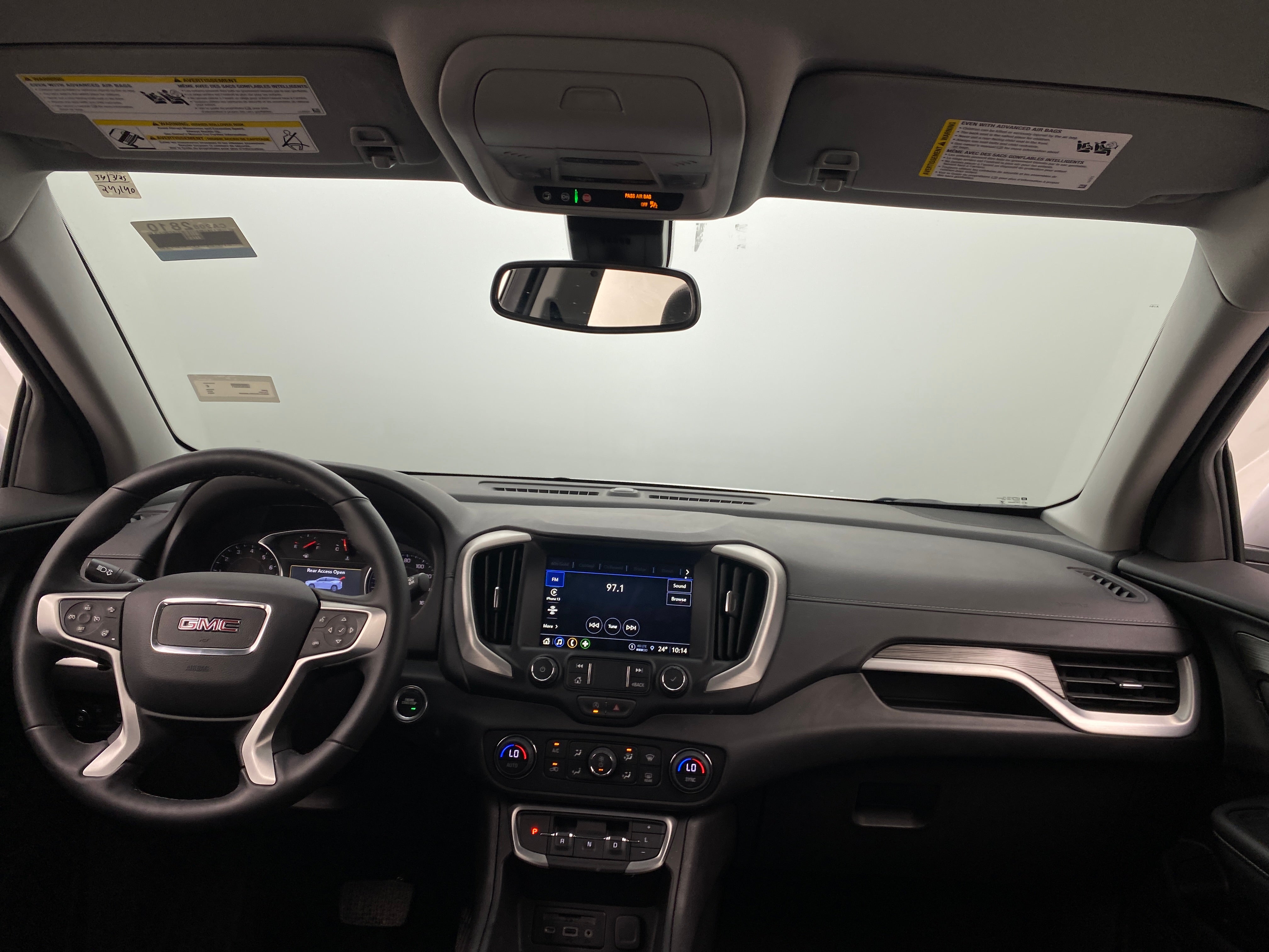 2024 GMC Terrain SLT 2