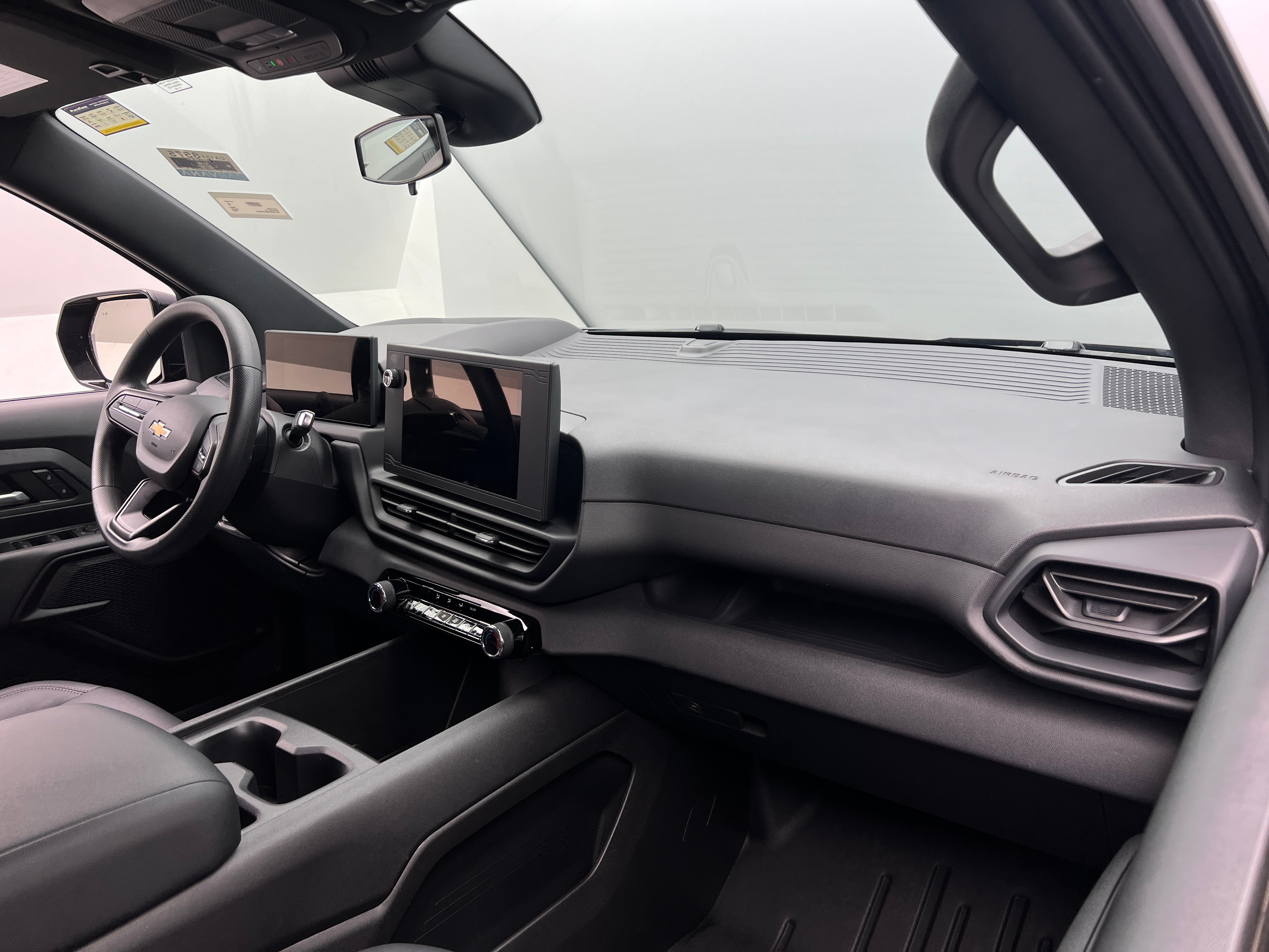 2024 Chevrolet Silverado EV Work Truck 3