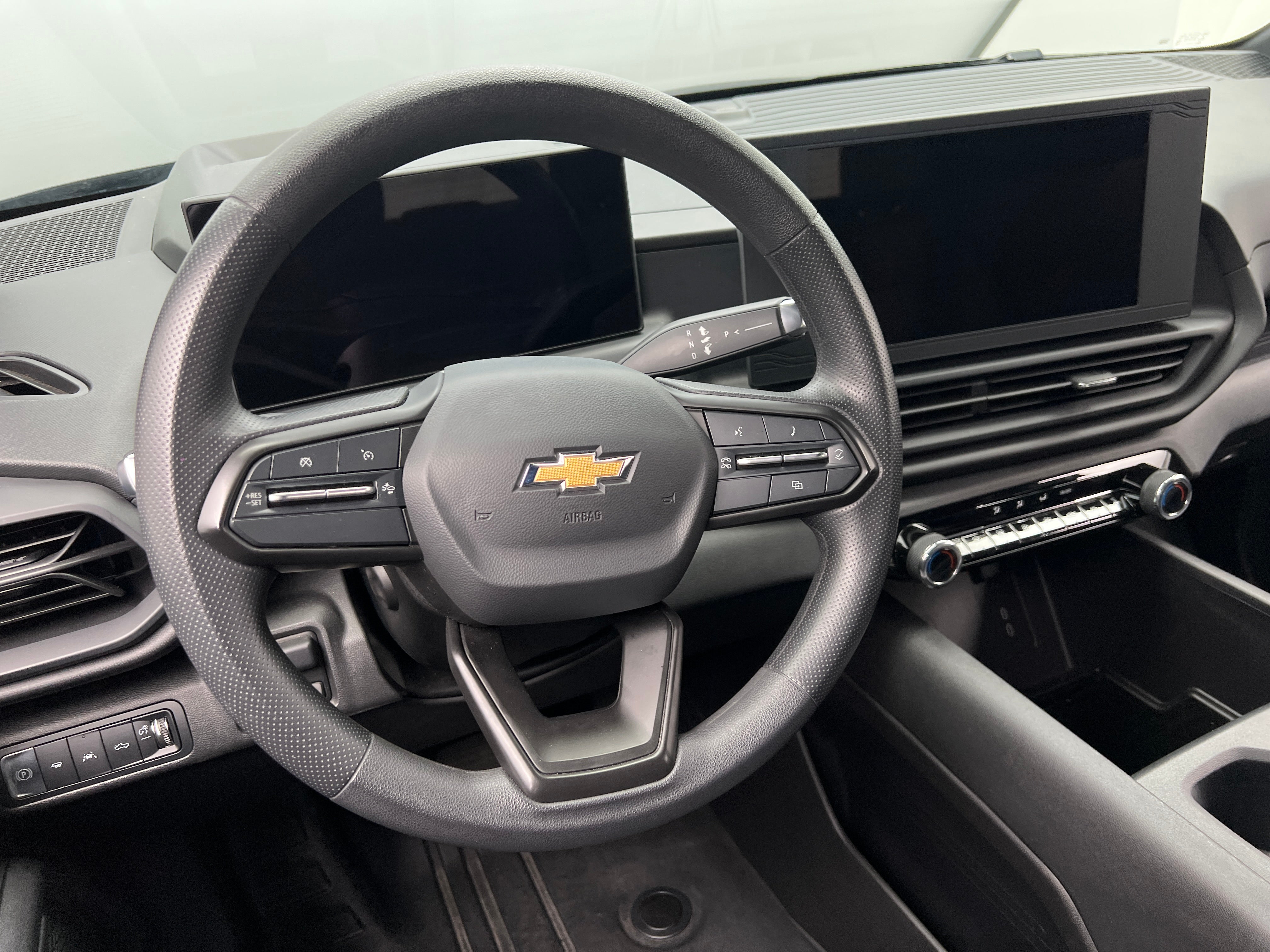 2024 Chevrolet Silverado EV Work Truck 5