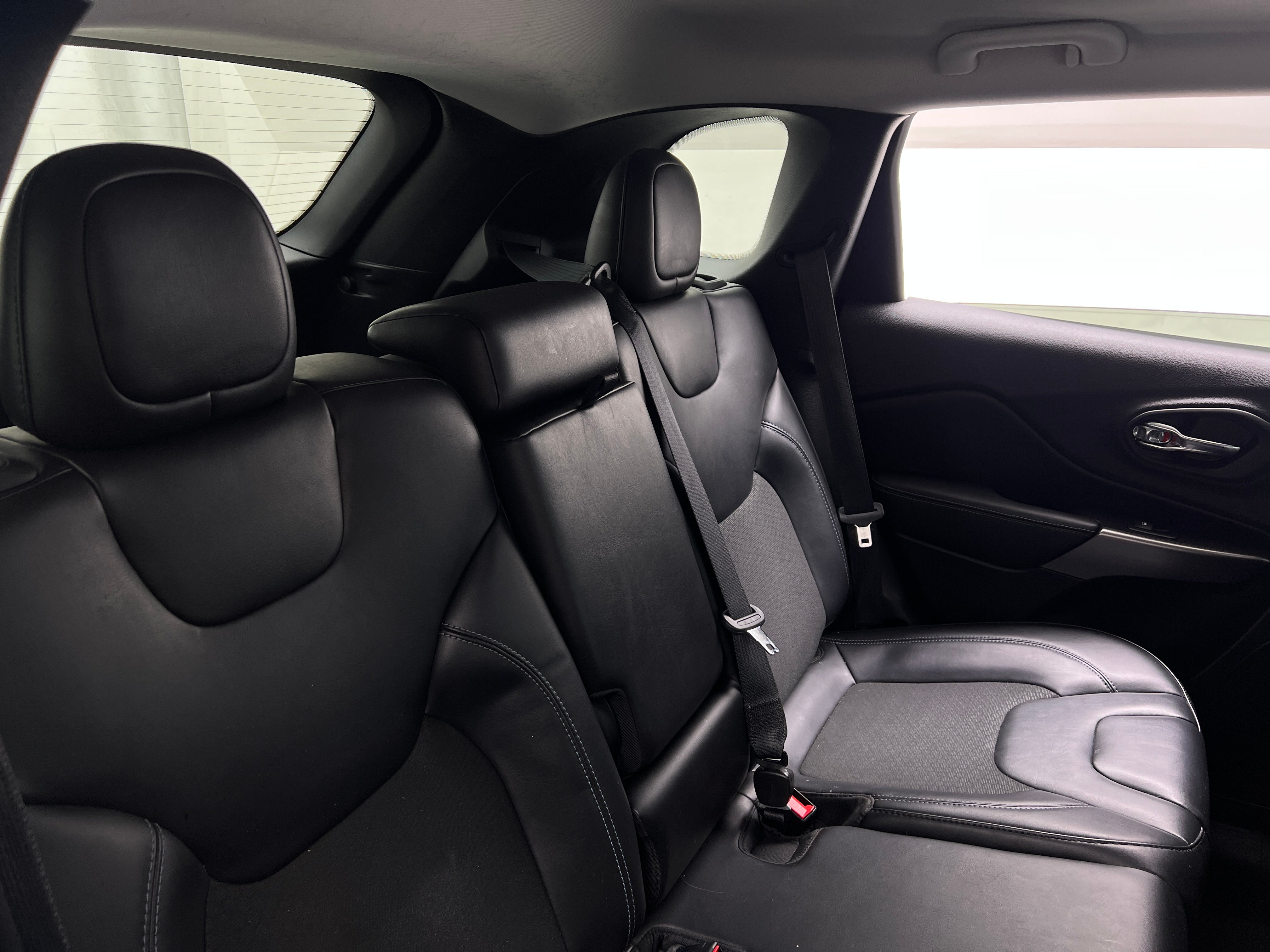2021 Jeep Cherokee Latitude 6