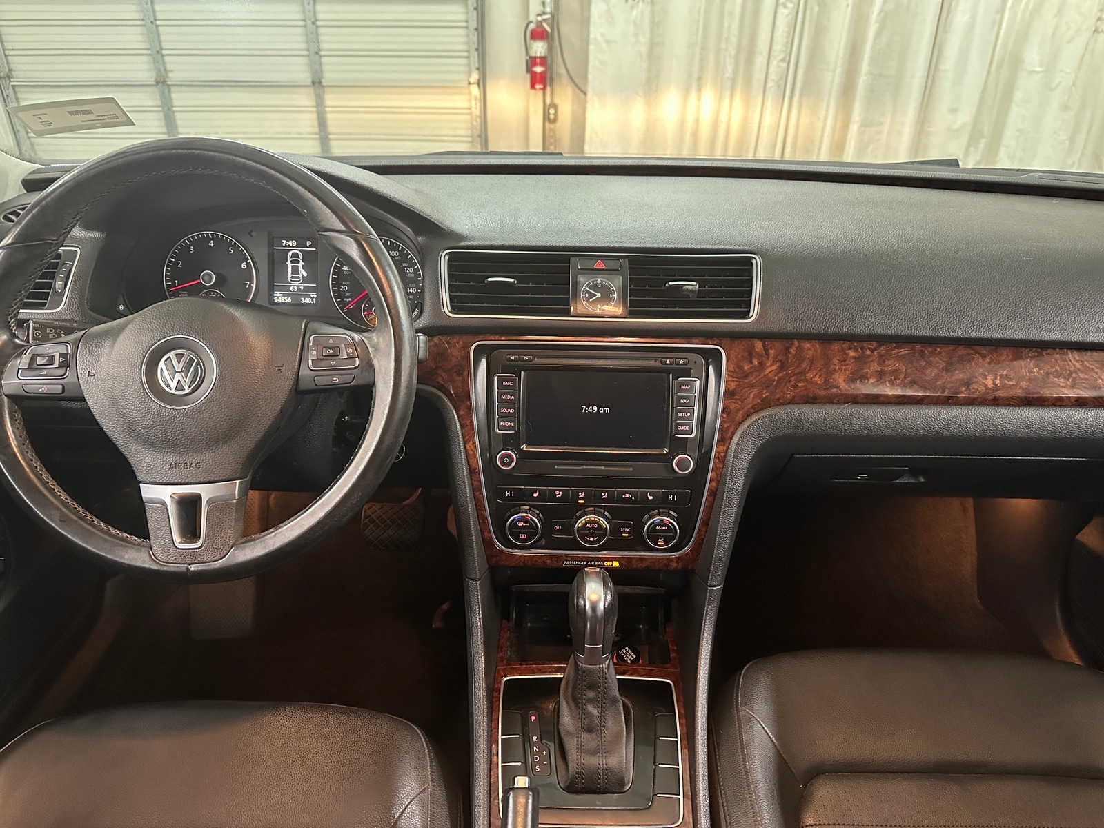 Thumbnail: 2012 Volkswagen Passat - 3