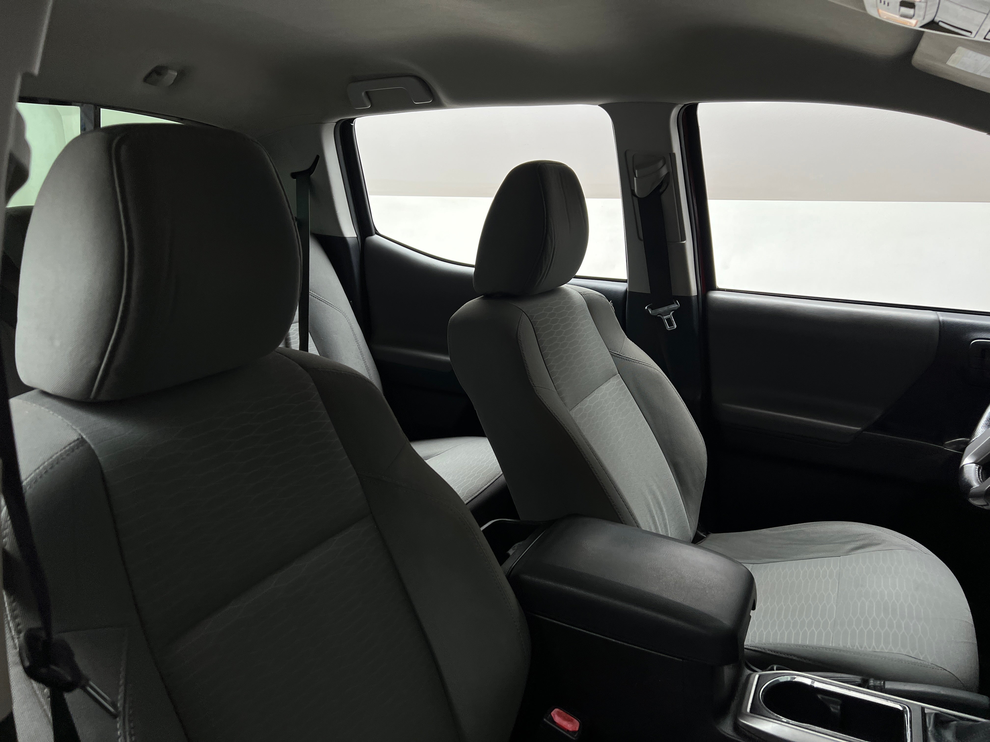 2016 Toyota Tacoma SR5 2