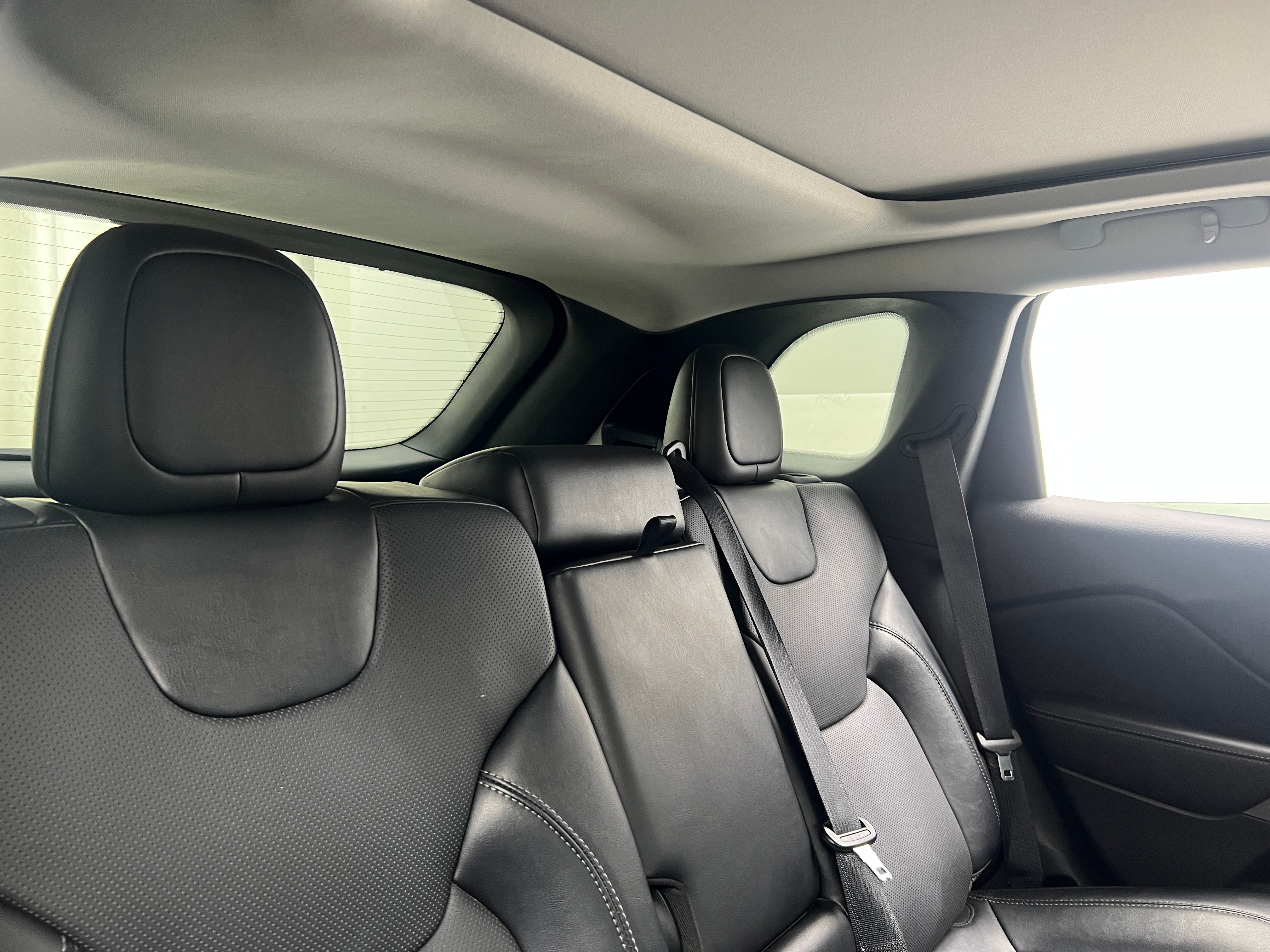 2022 Jeep Cherokee Limited Edition 5