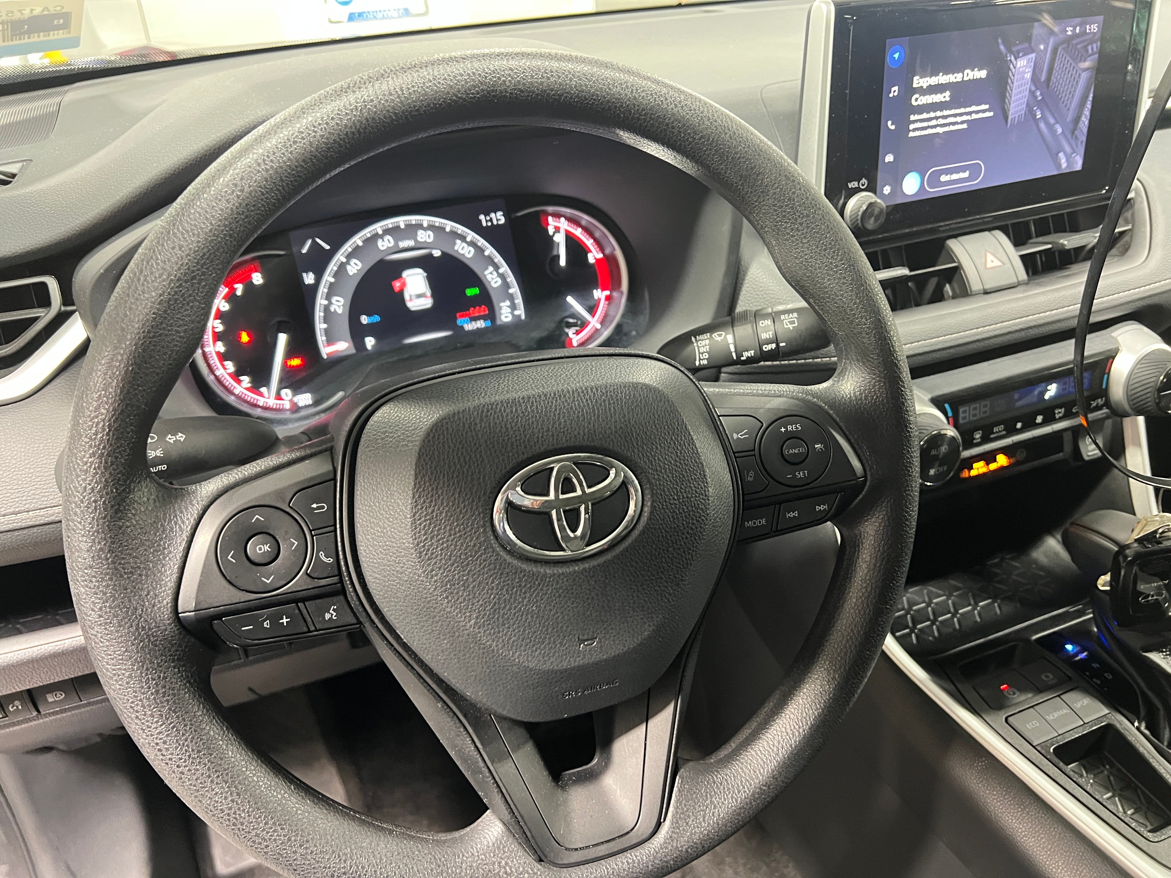 2024 Toyota RAV4 XLE 5