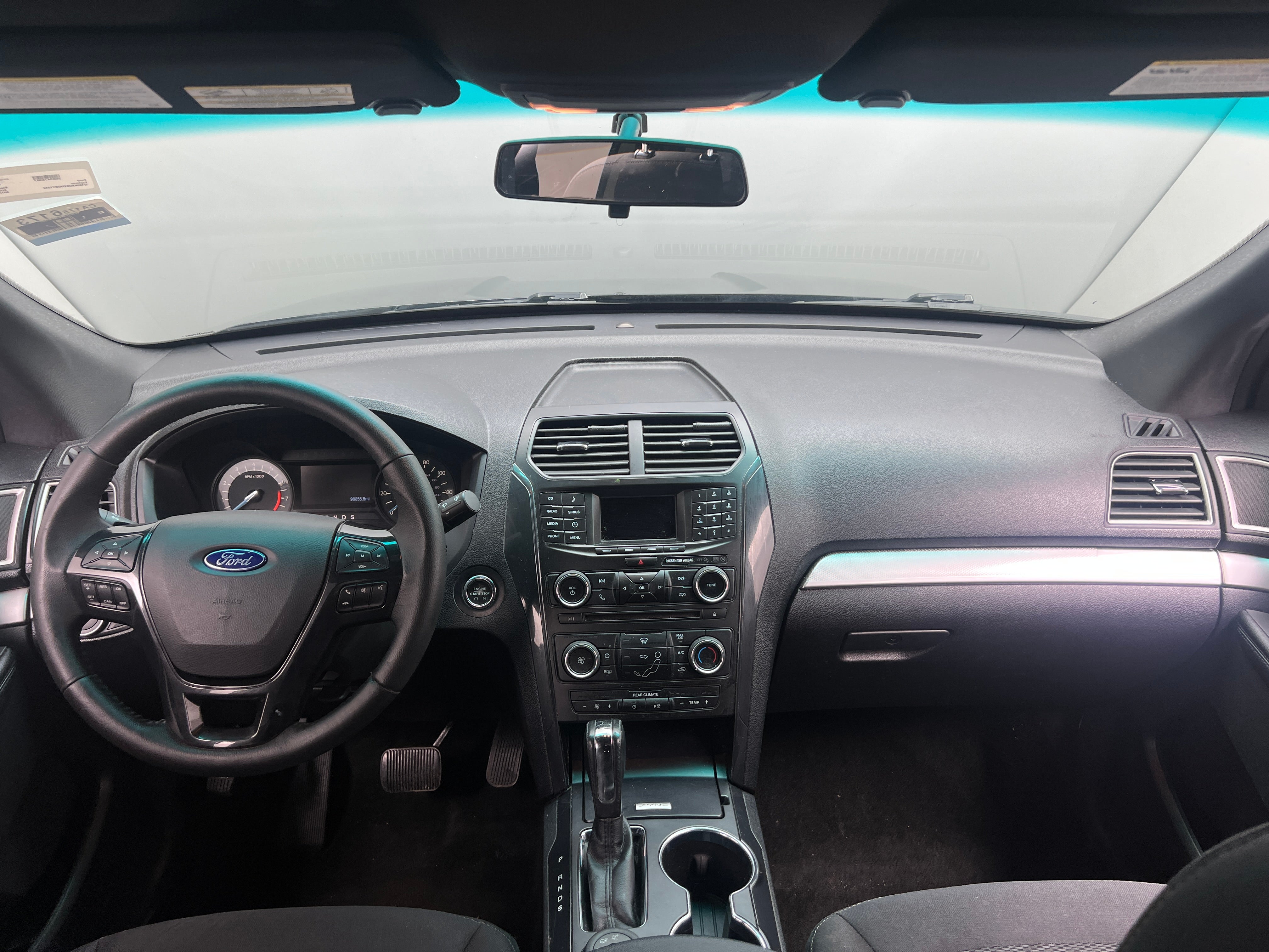 2017 Ford Explorer XLT 3