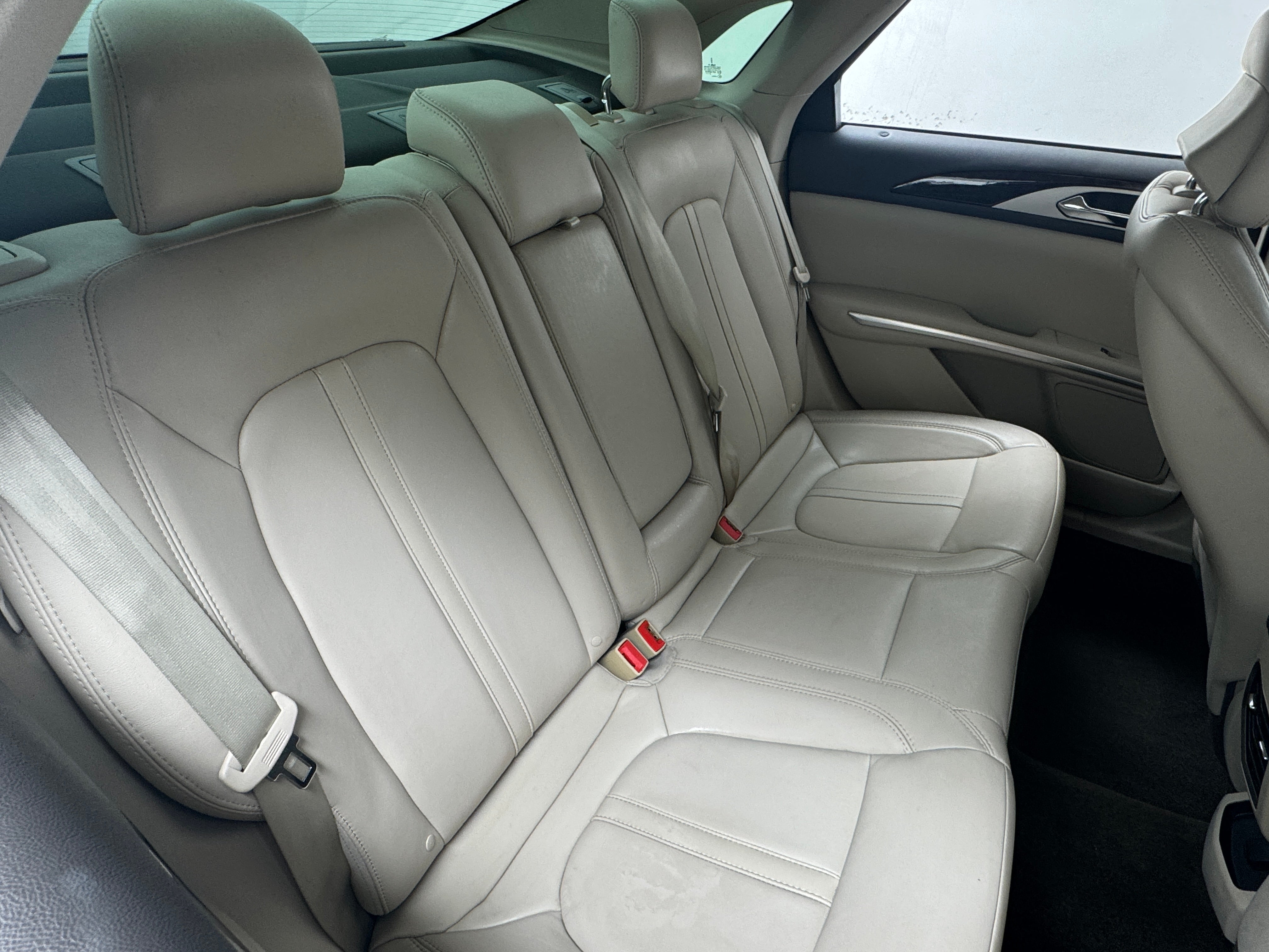 2016 Lincoln MKZ Base 5