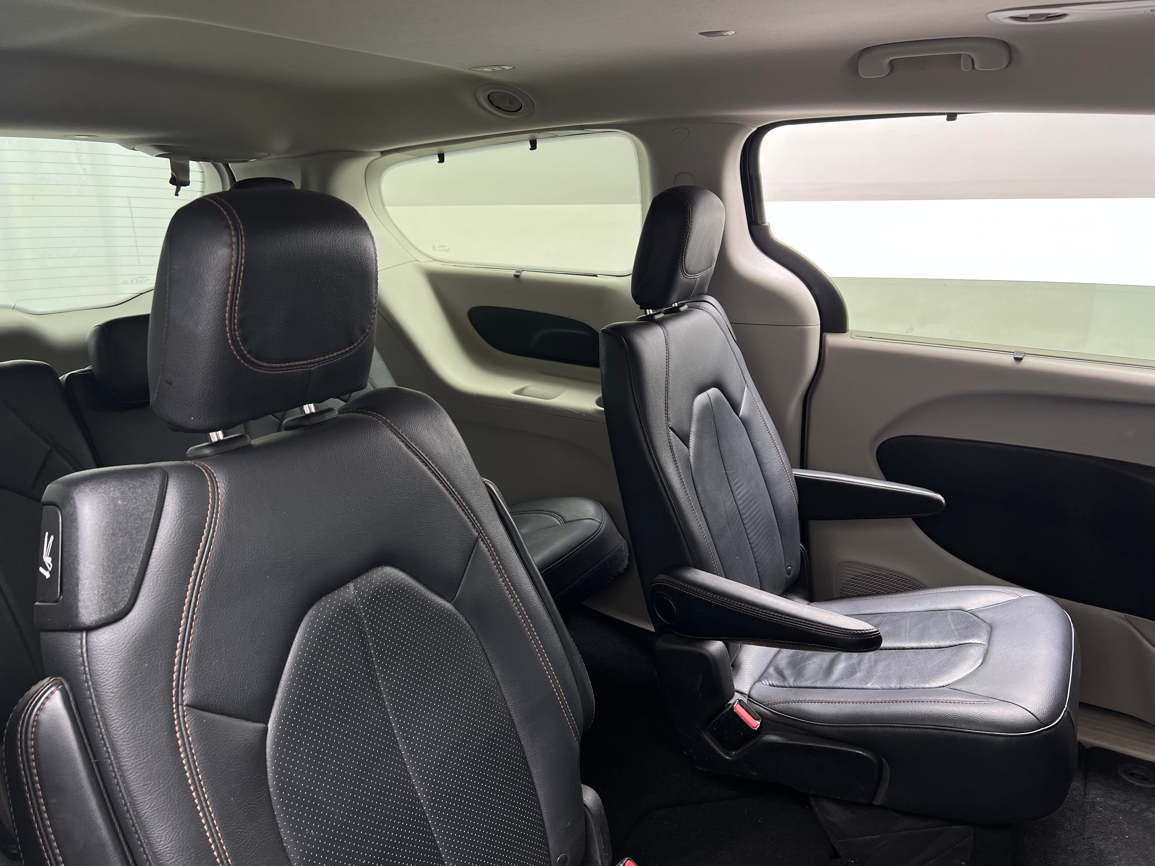 2019 Chrysler Pacifica Touring L 5