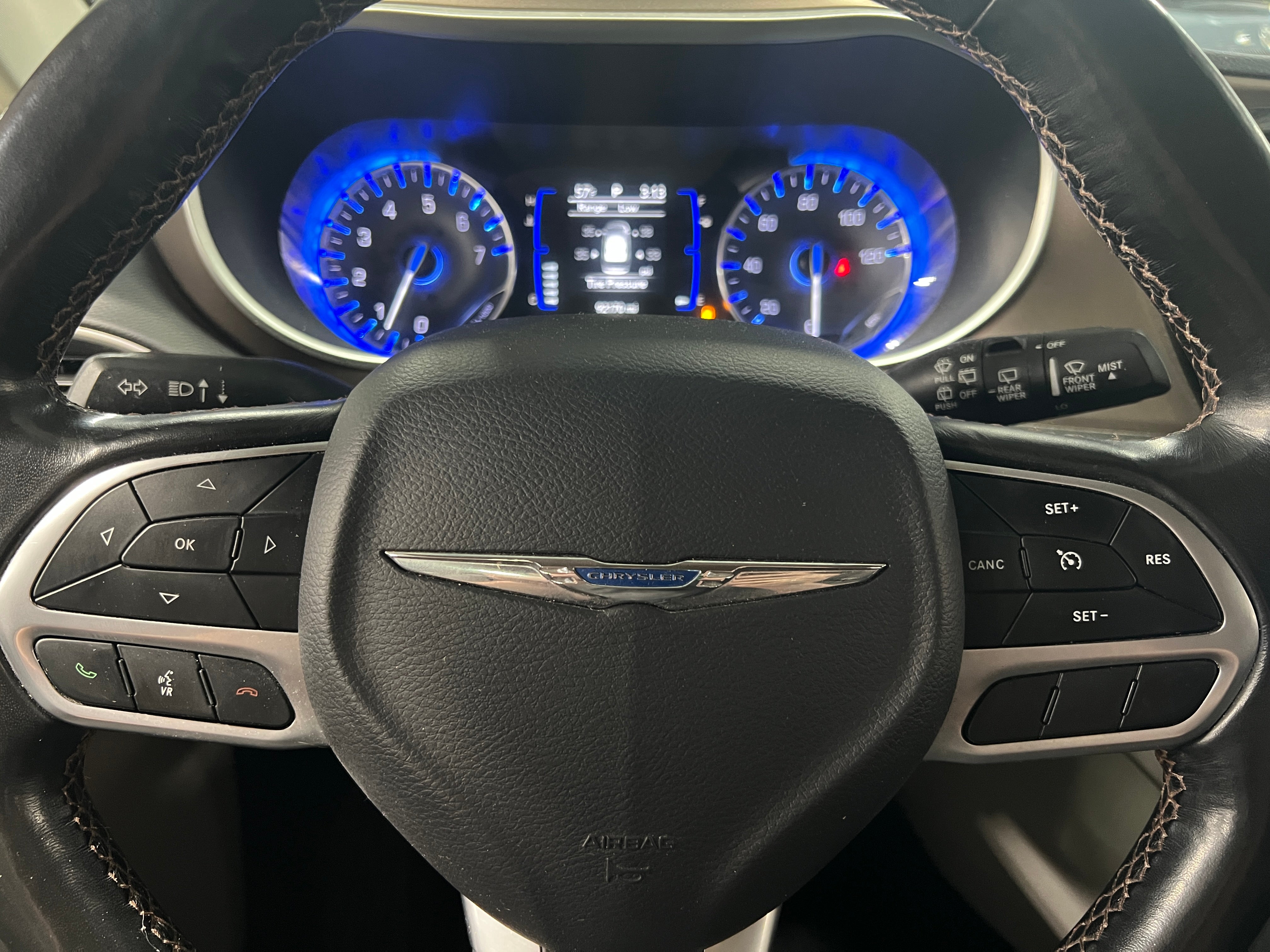 2019 Chrysler Pacifica Touring L 4