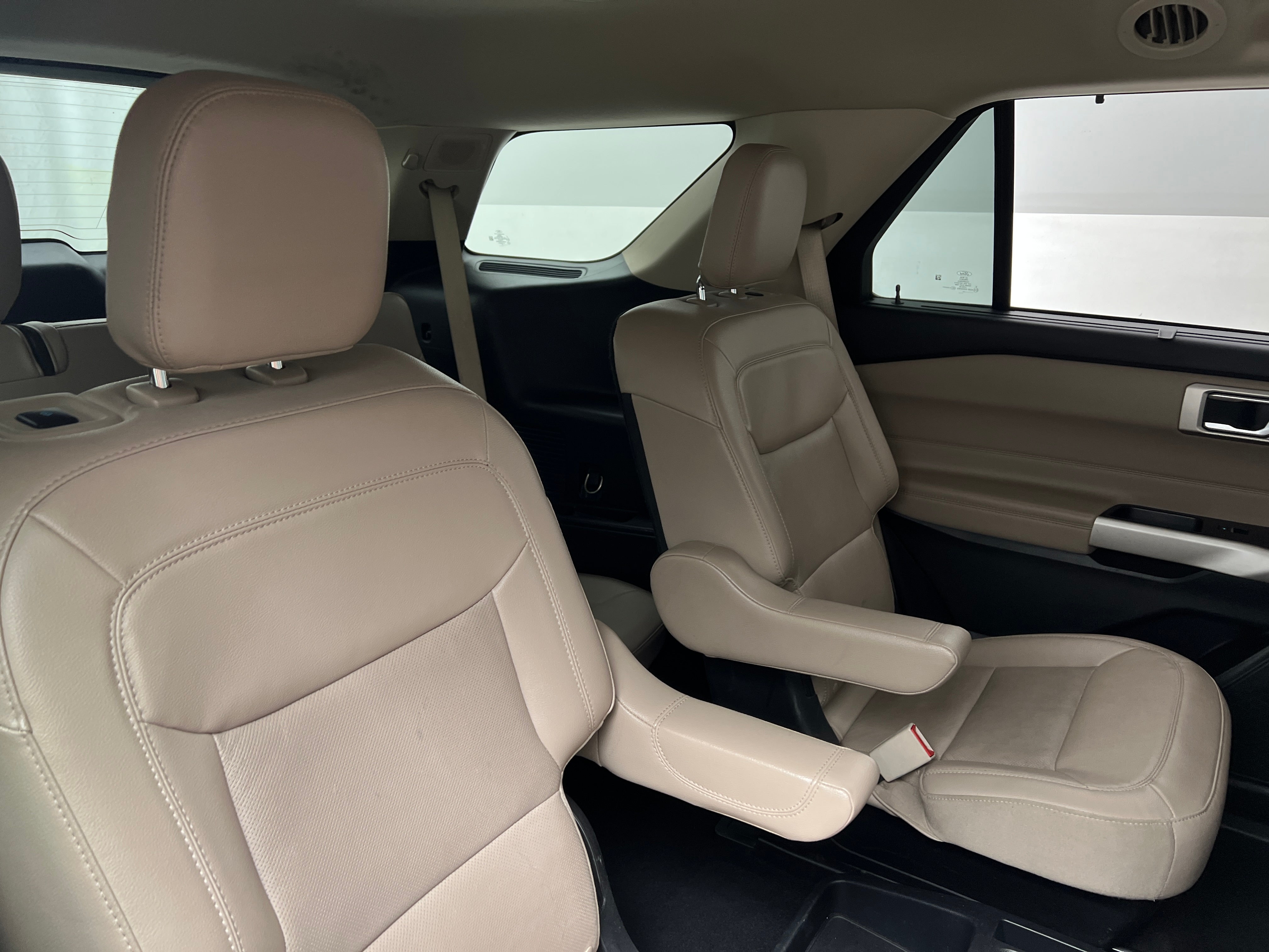 2021 Ford Explorer Limited 5