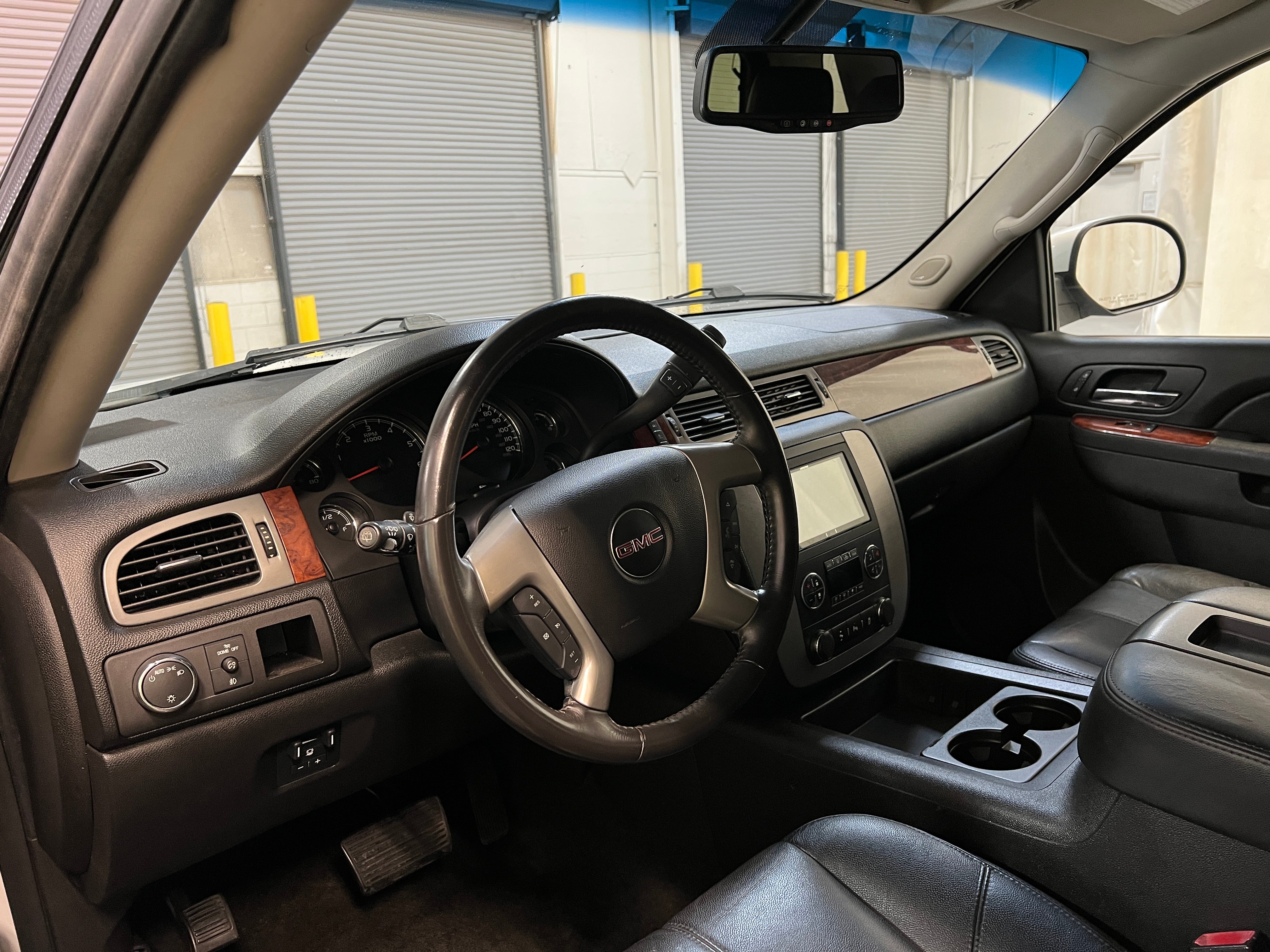 Thumbnail: 2014 GMC Yukon - 2