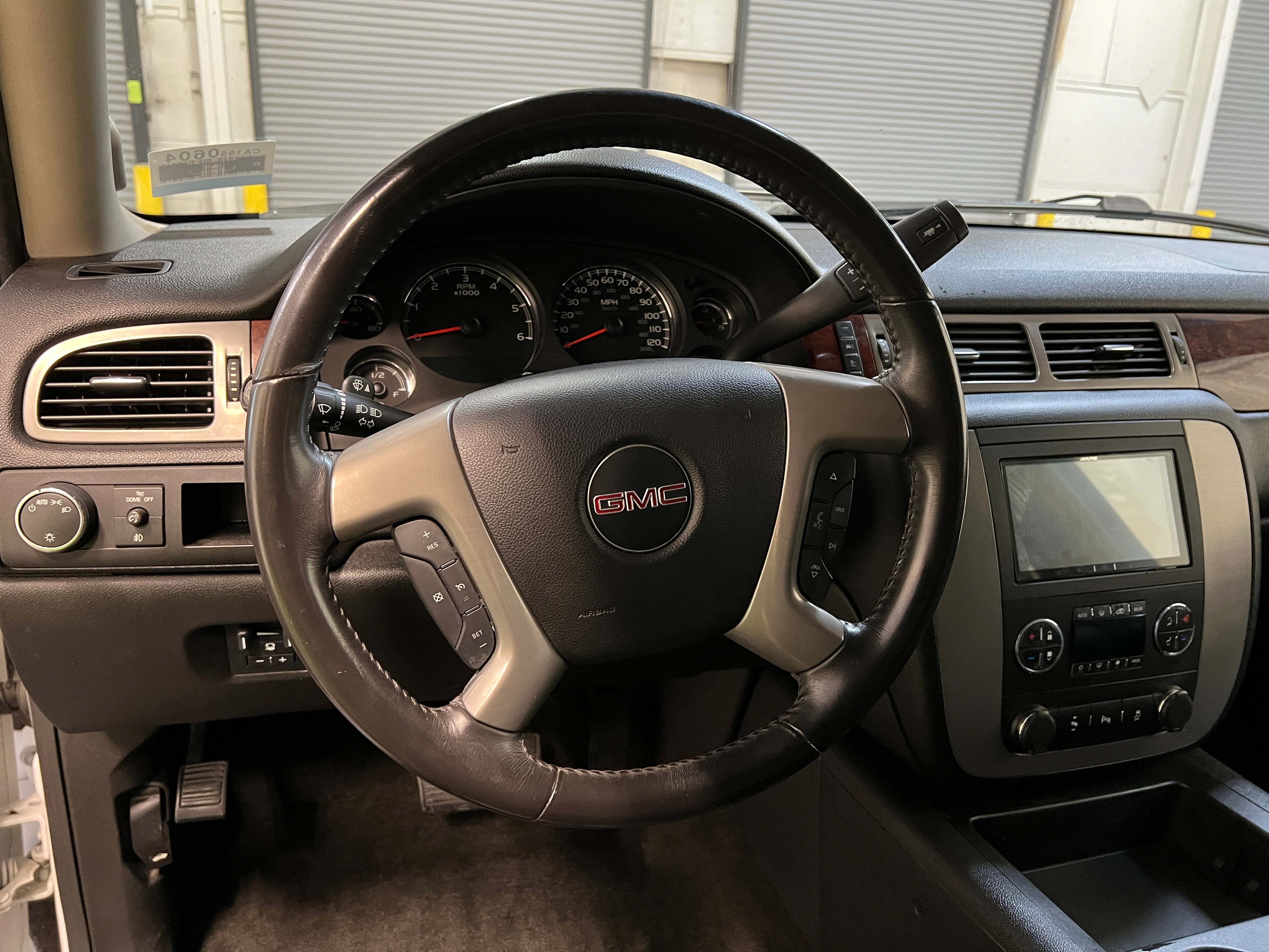 Thumbnail: 2014 GMC Yukon - 4