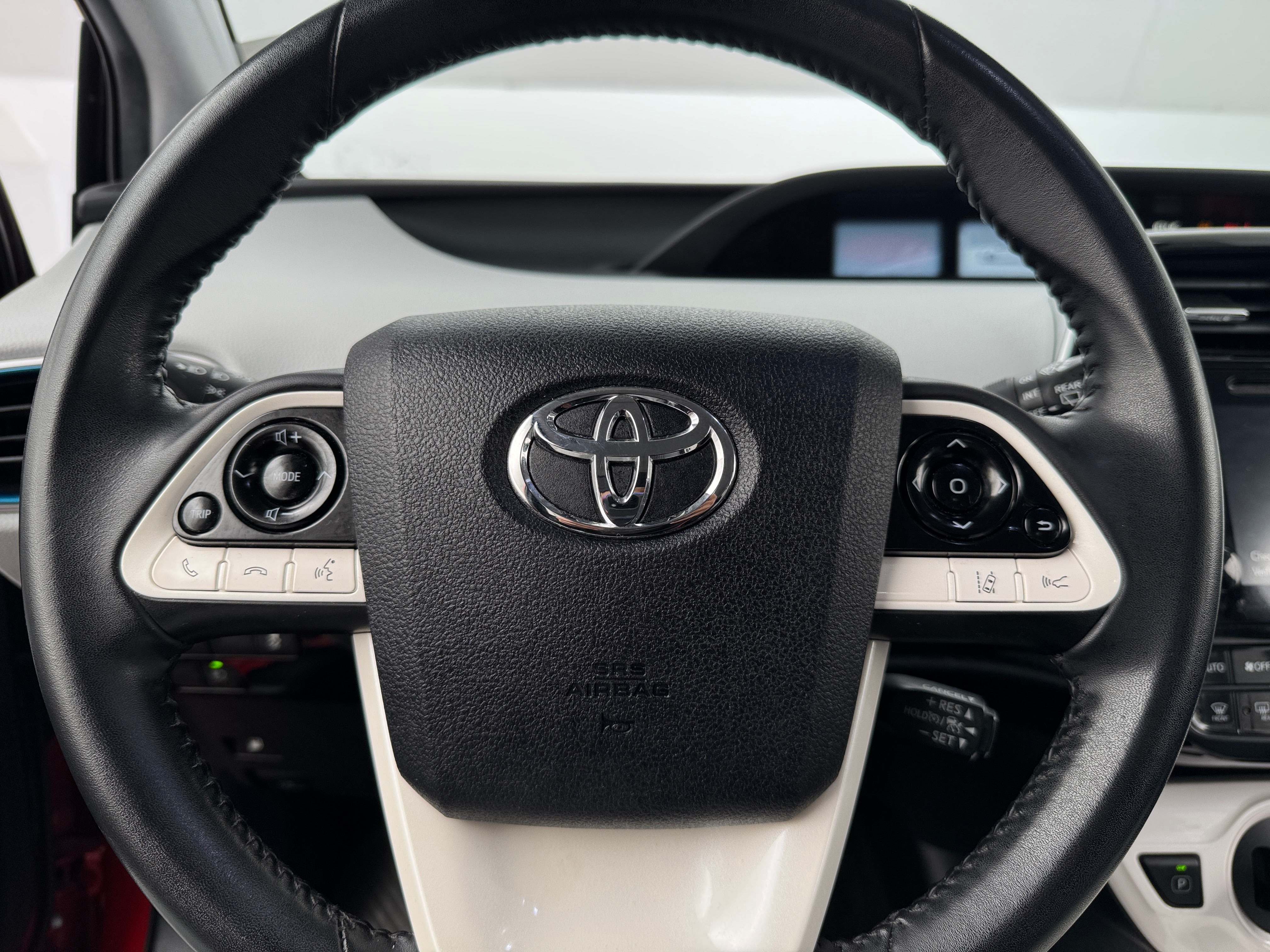 2017 Toyota Prius Three 5