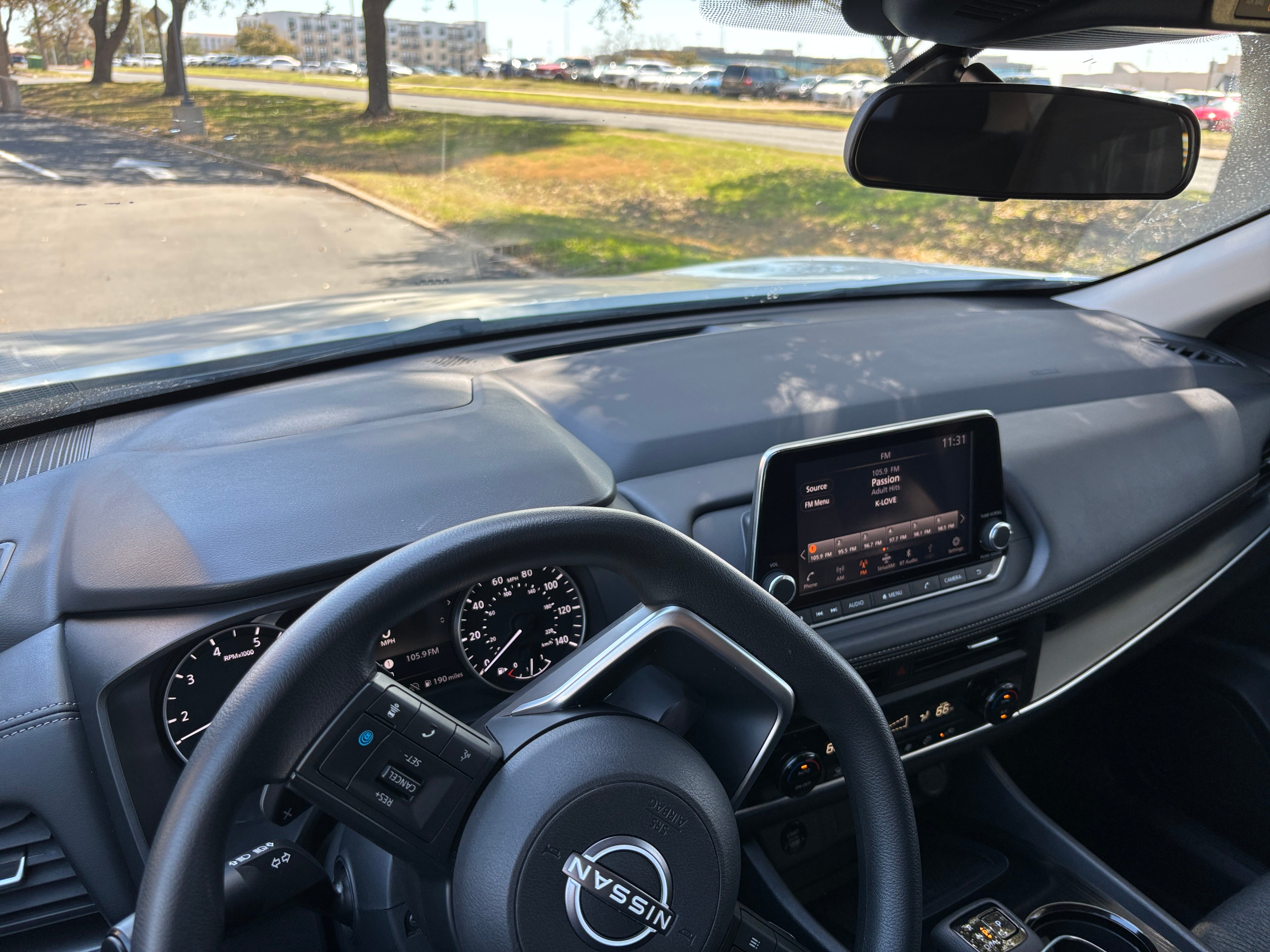 2024 Nissan Rogue SV 3