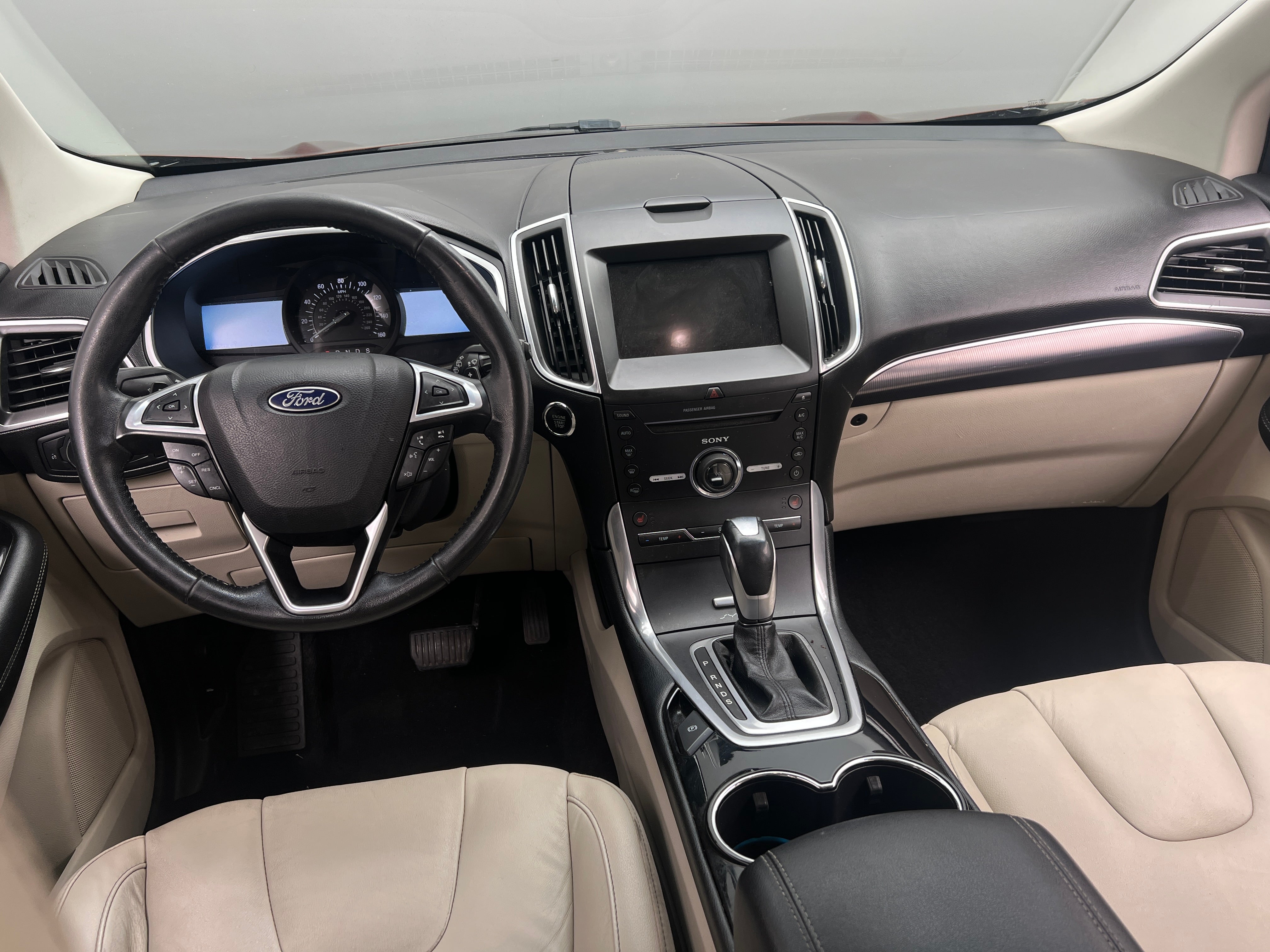 2016 Ford Edge Titanium 2