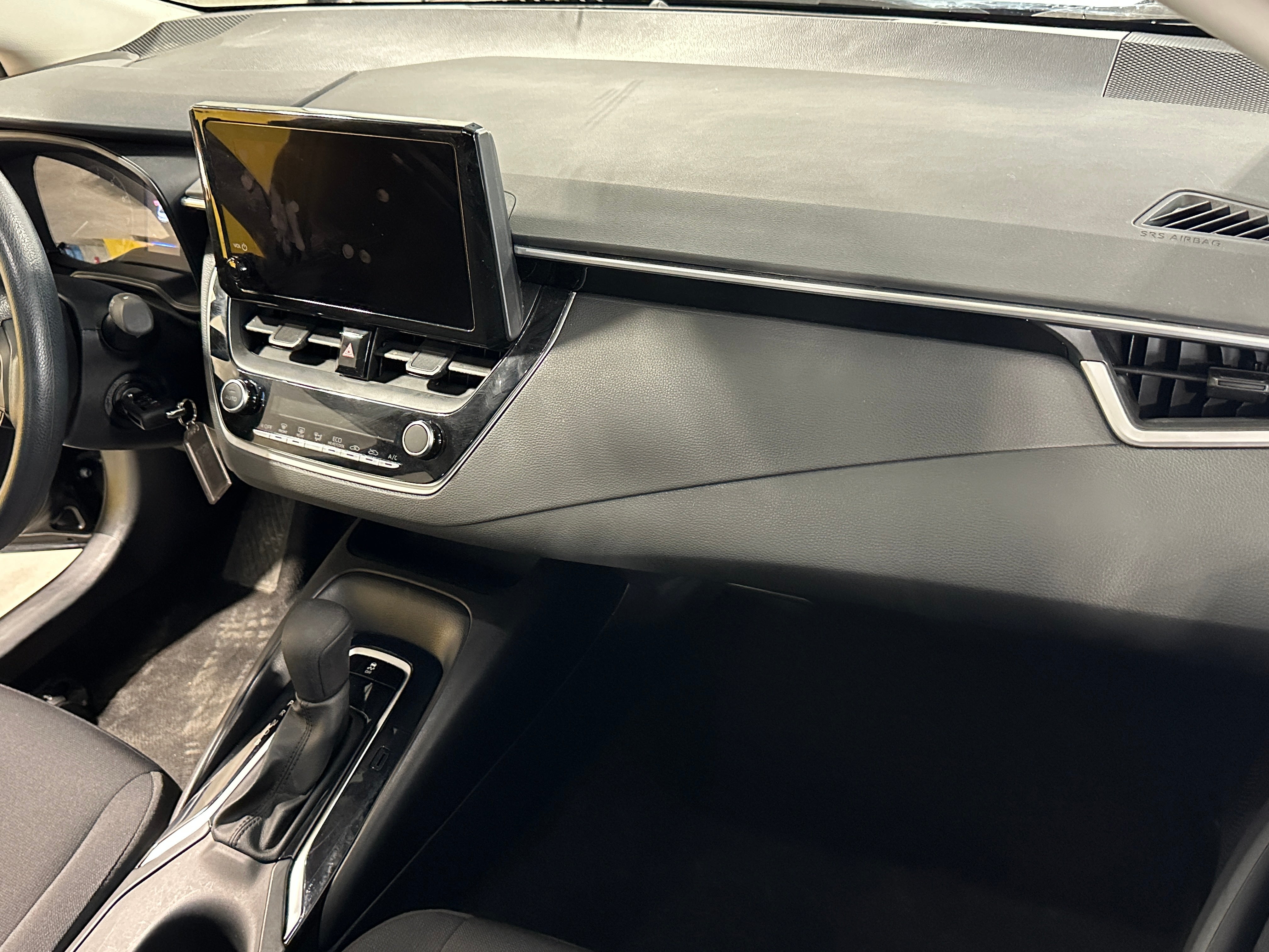 2024 Toyota Corolla LE 3