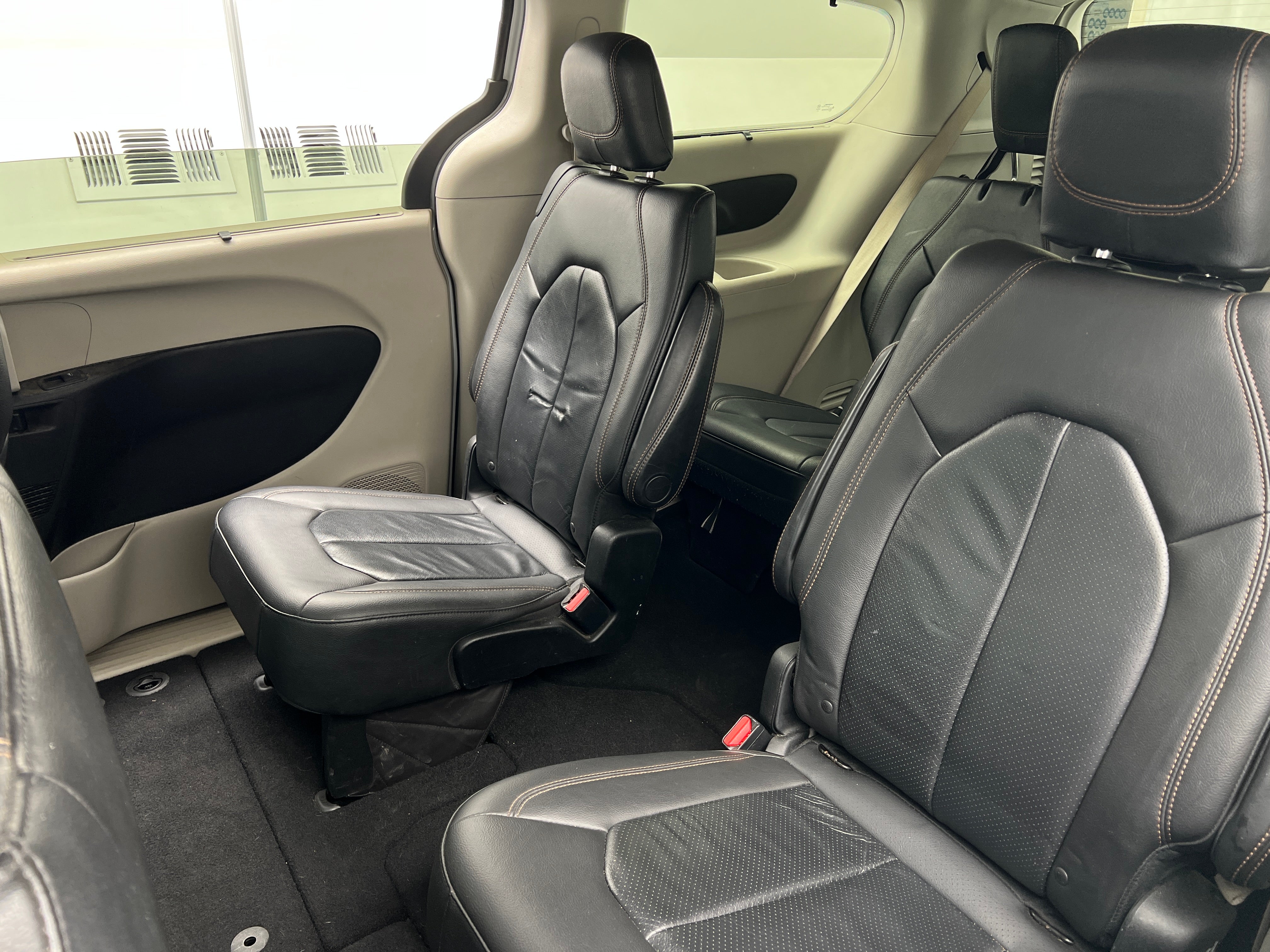 2018 Chrysler Pacifica Touring L 5