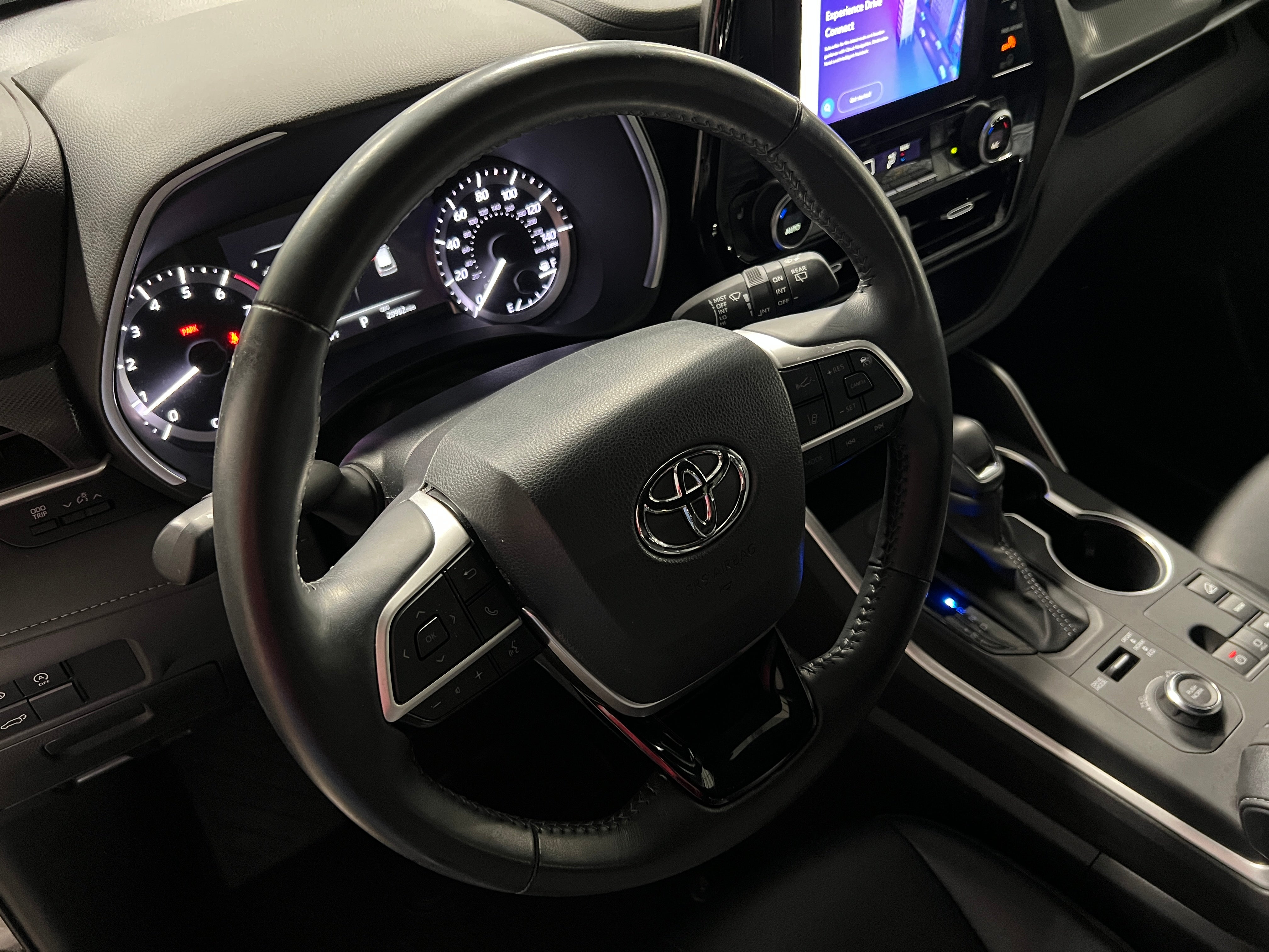 2024 Toyota Highlander XSE 5