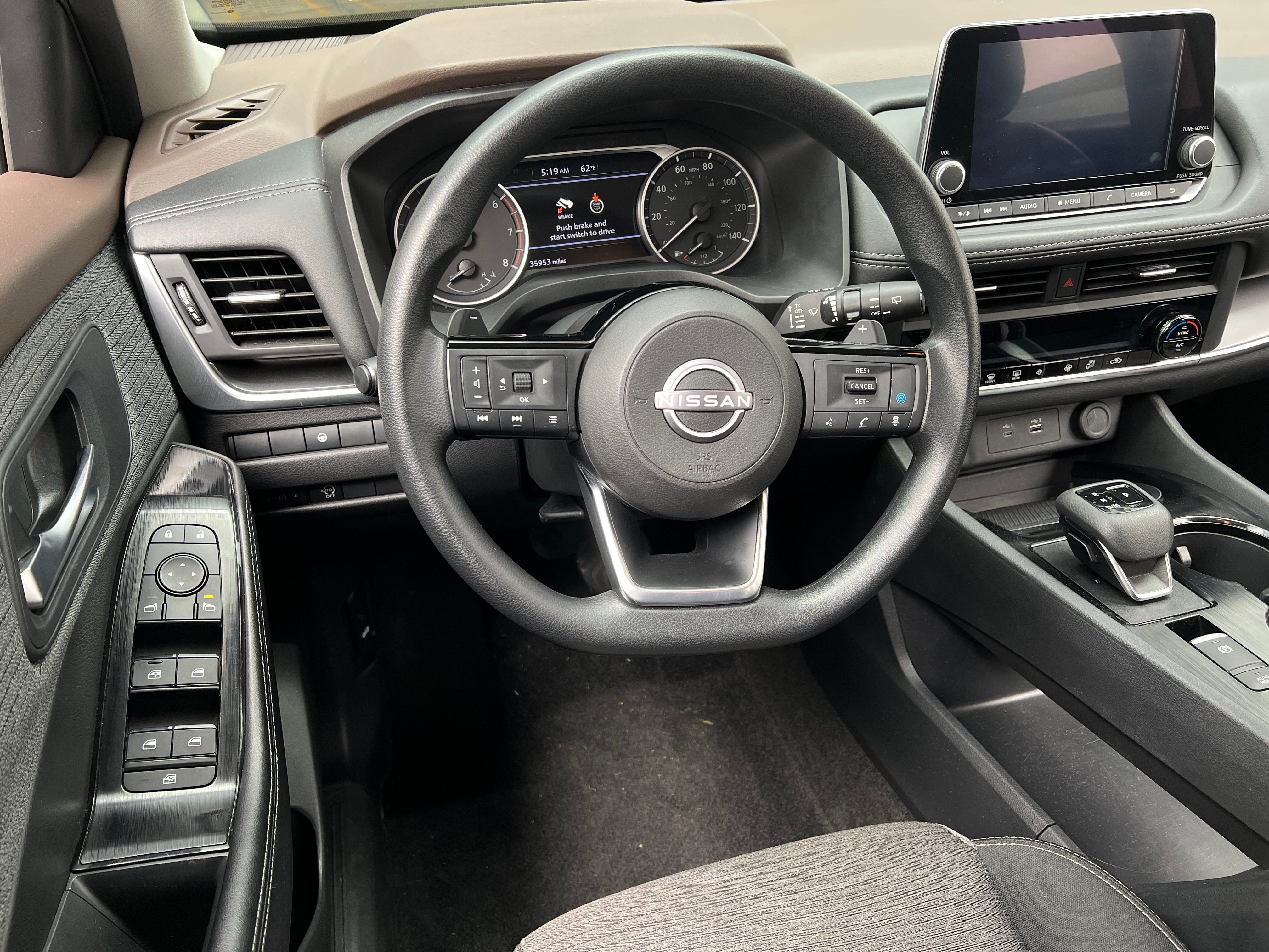 2023 Nissan Rogue SV 5