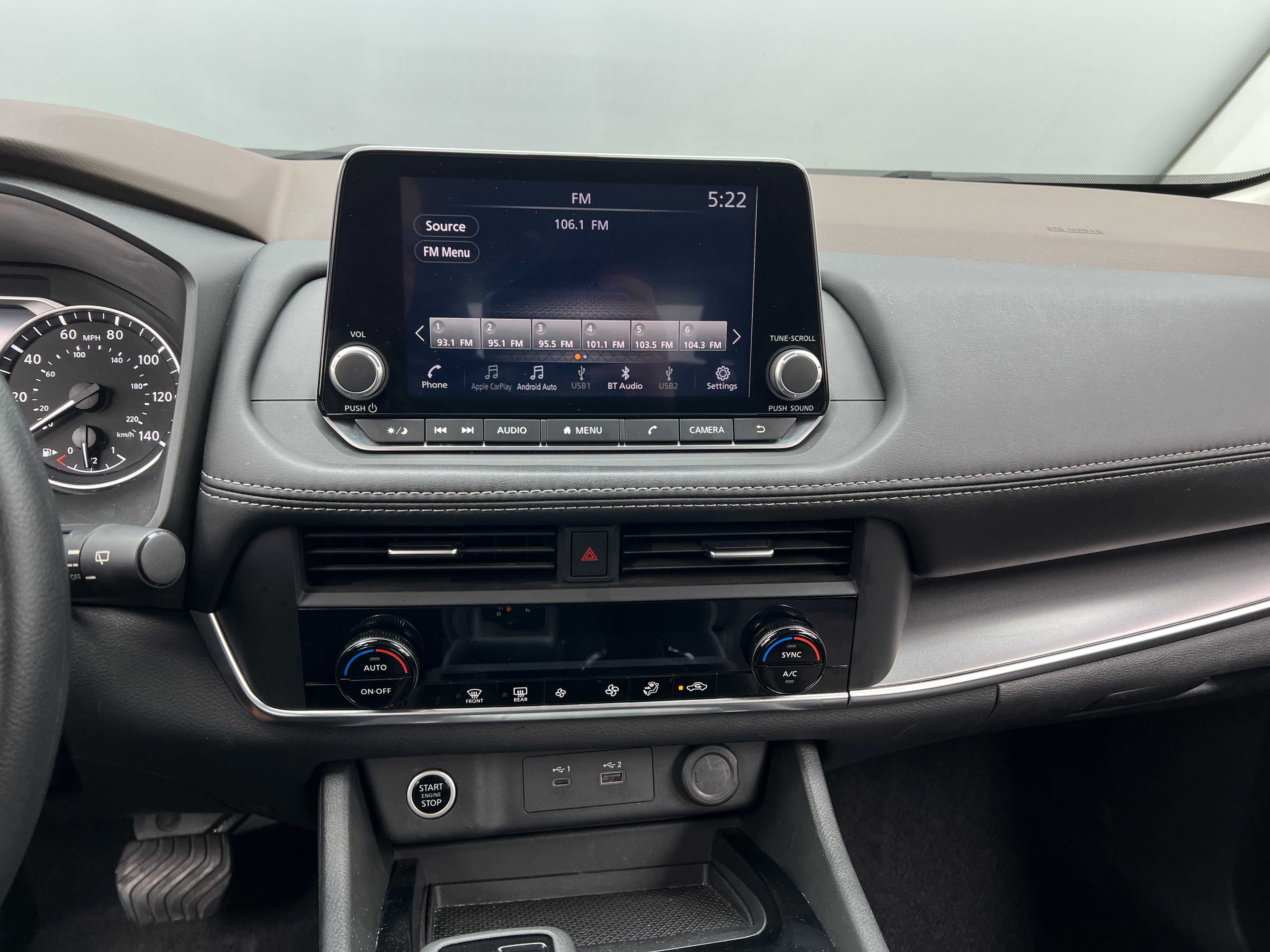 2023 Nissan Rogue SV 4