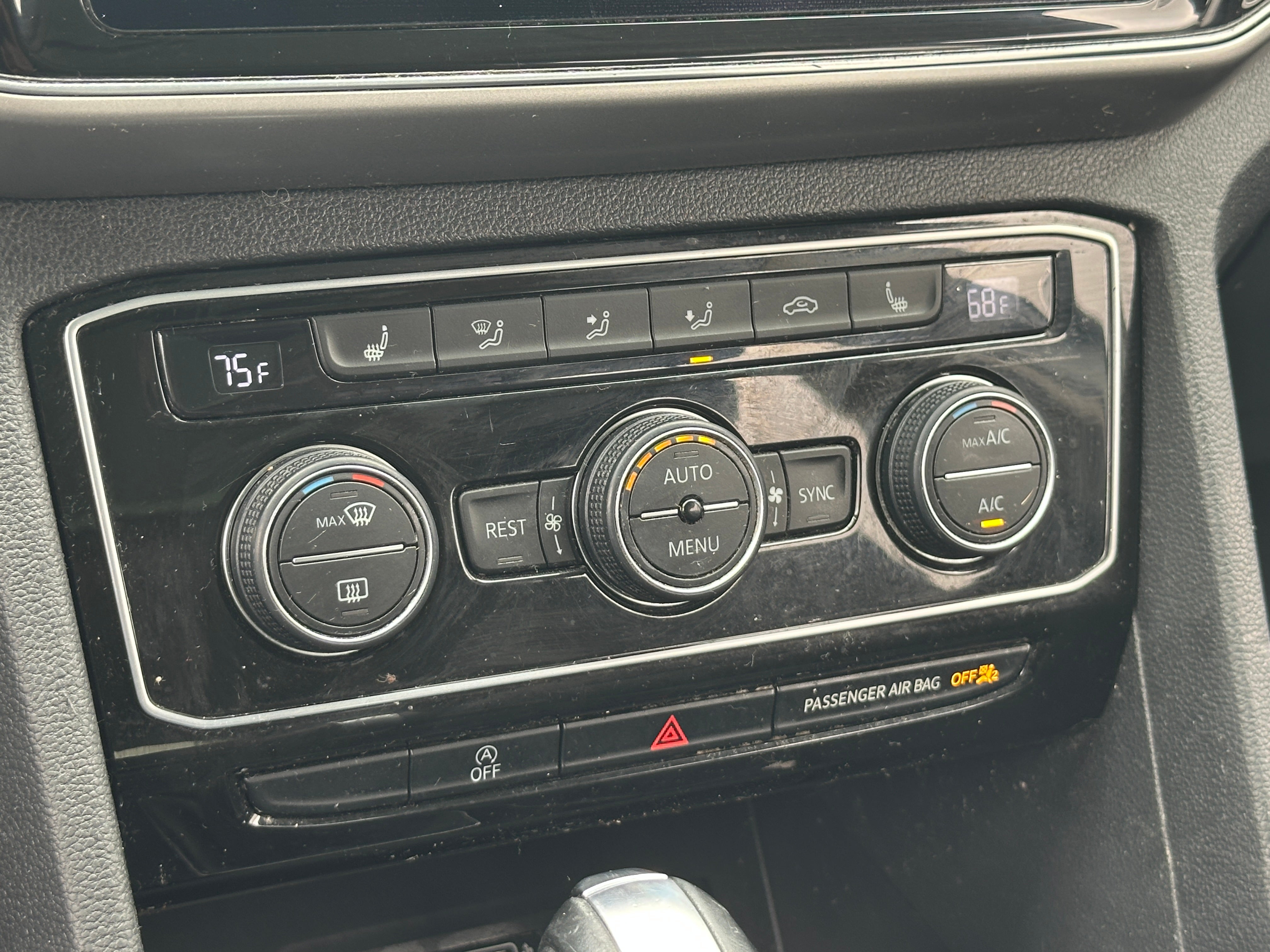 2018 Volkswagen Atlas SEL 3