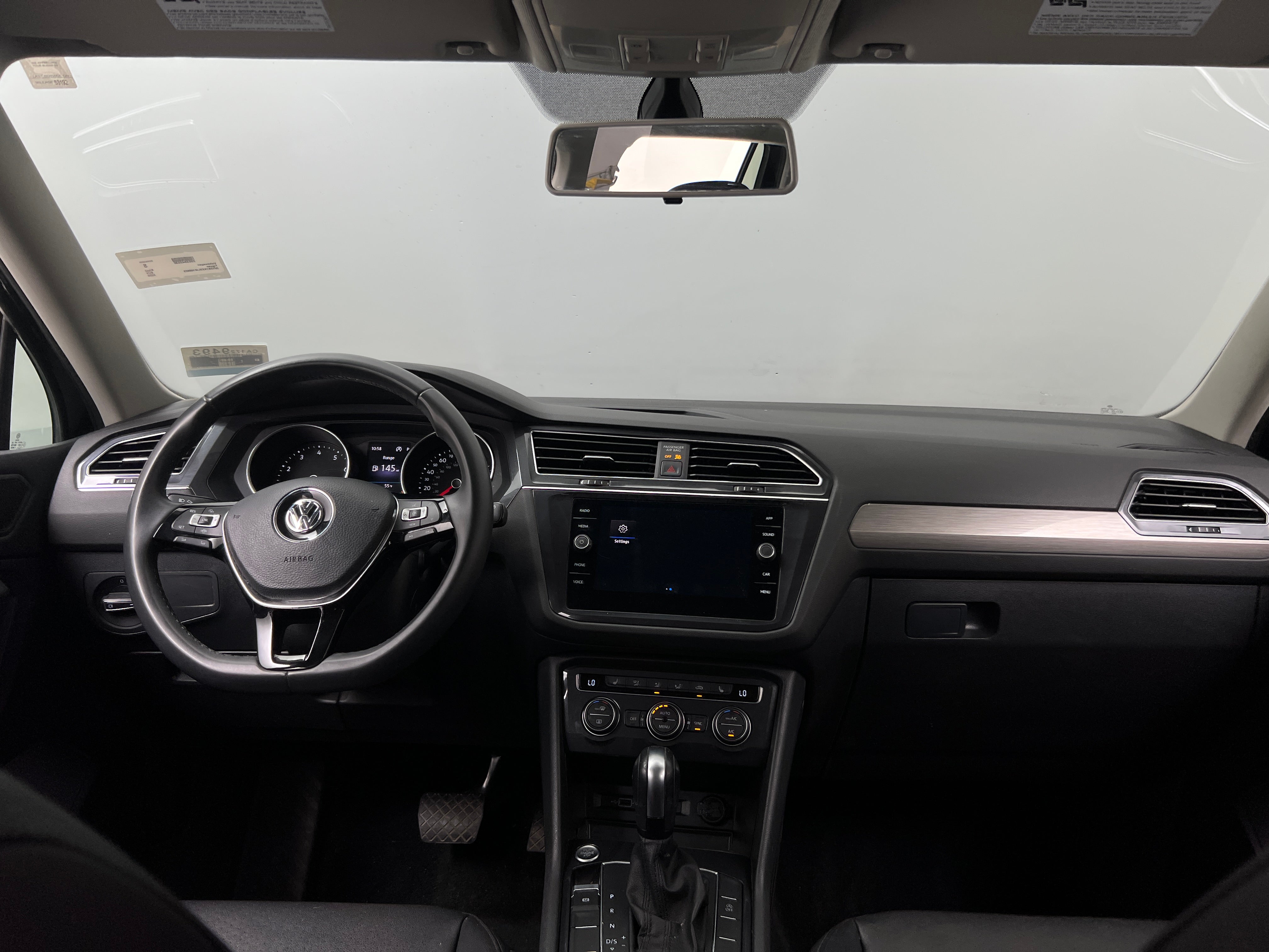 2020 Volkswagen Tiguan SE 3